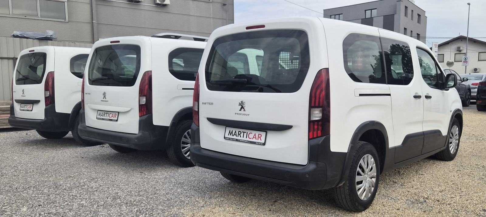 Peugeot Rifter 1,5 N1 5 SJEDALA REG. 09/26 HR VOZILO U PDV-u SERVISNA, fotografija 6