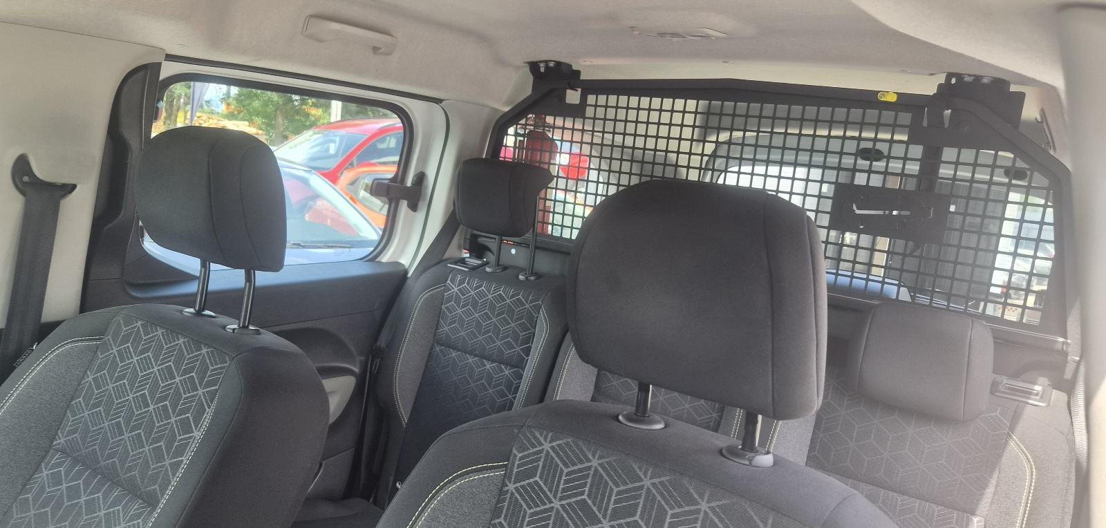 Peugeot Rifter 1,5 N1 5 SJEDALA REG. 09/26 HR VOZILO U PDV-u SERVISNA, fotografija 20