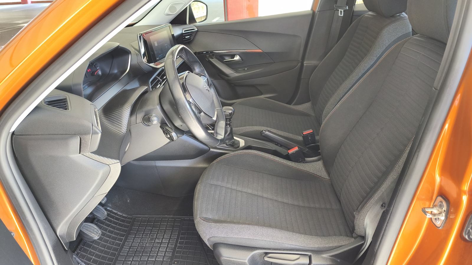 Peugeot 2008,1.2,100ks,2020g,EURO6,reg12/26, 6brz,102tkm,veliki servis, fotografija 3