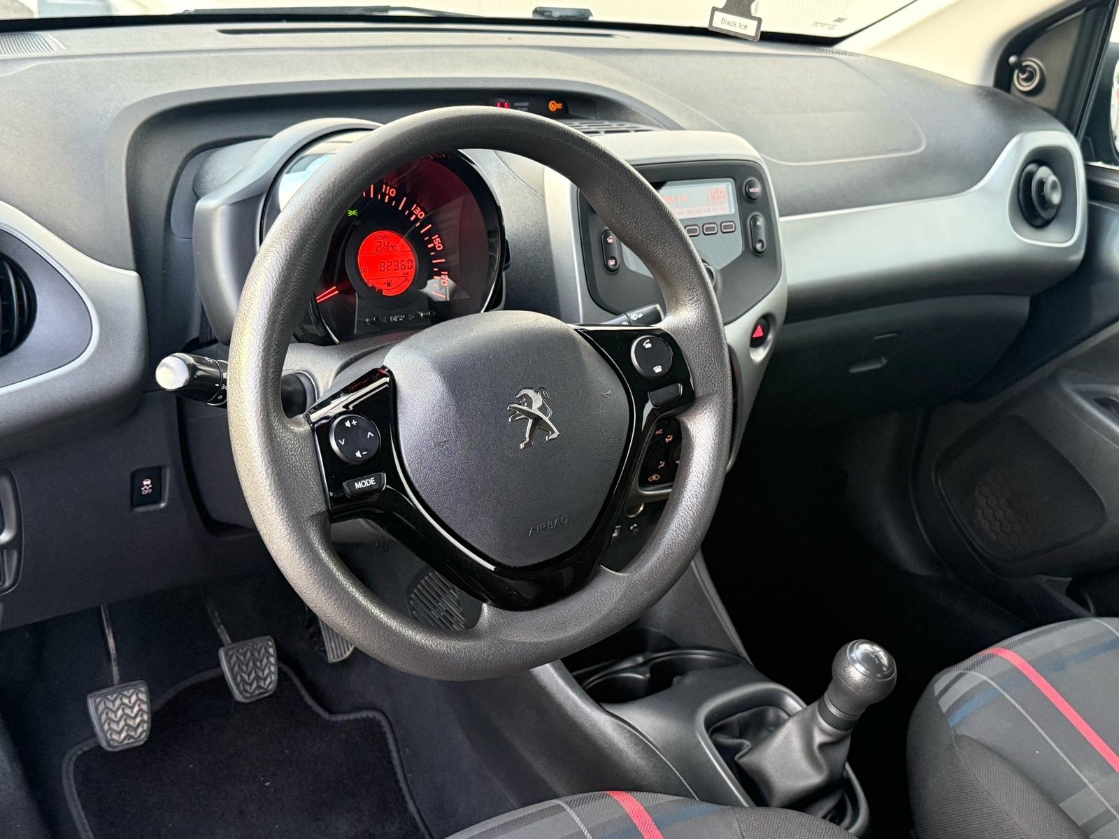 PEUGET 108-KLIMA-83000KM-5 VRATA-LED DNEVNA SVIJETLA-, fotografija 13