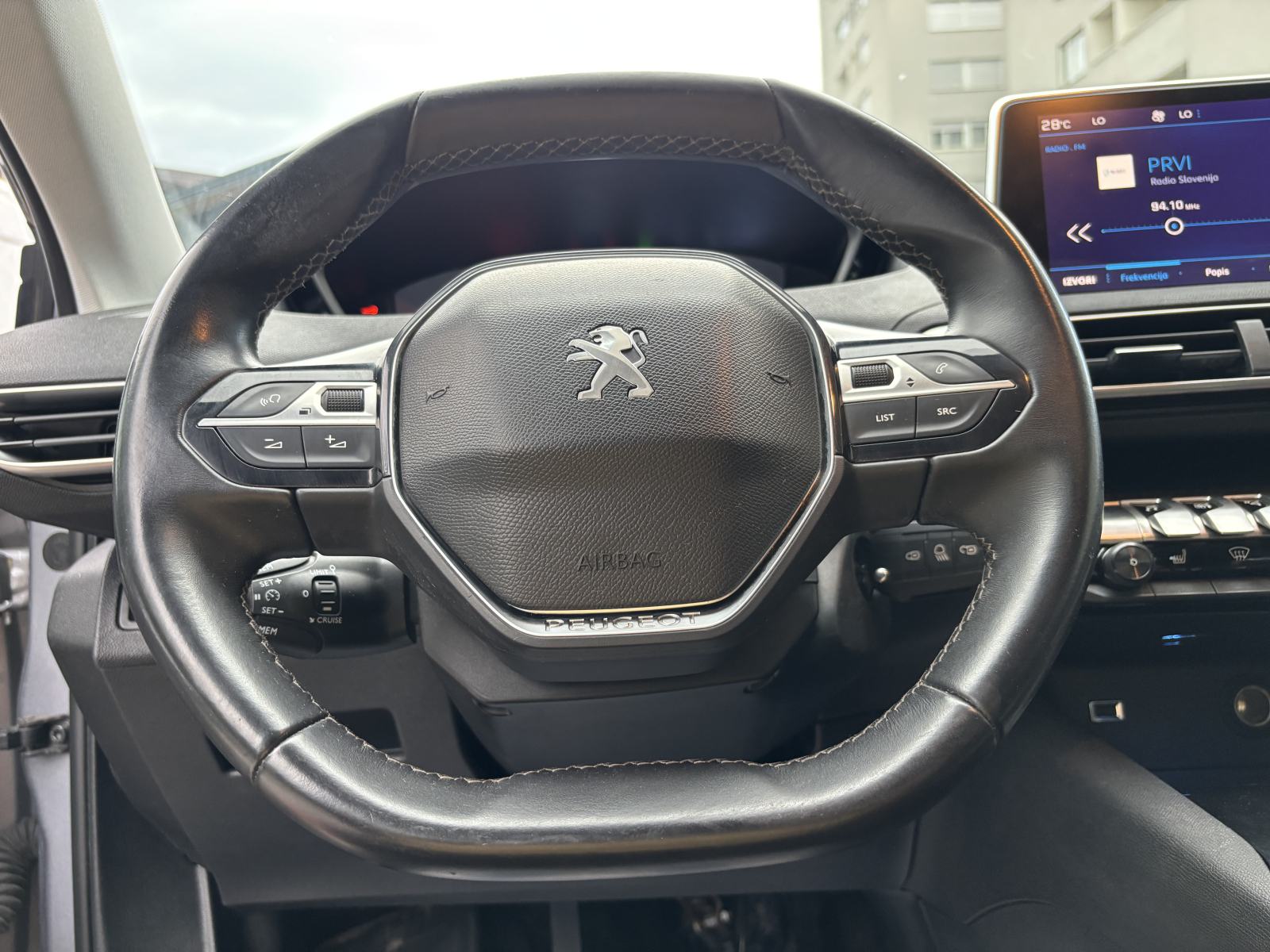PEUGOT 3008 1,6 BlueHDI 2018 GODINA TOP STANJE KAO NOVO CIJENA 13,200€, fotografija 16