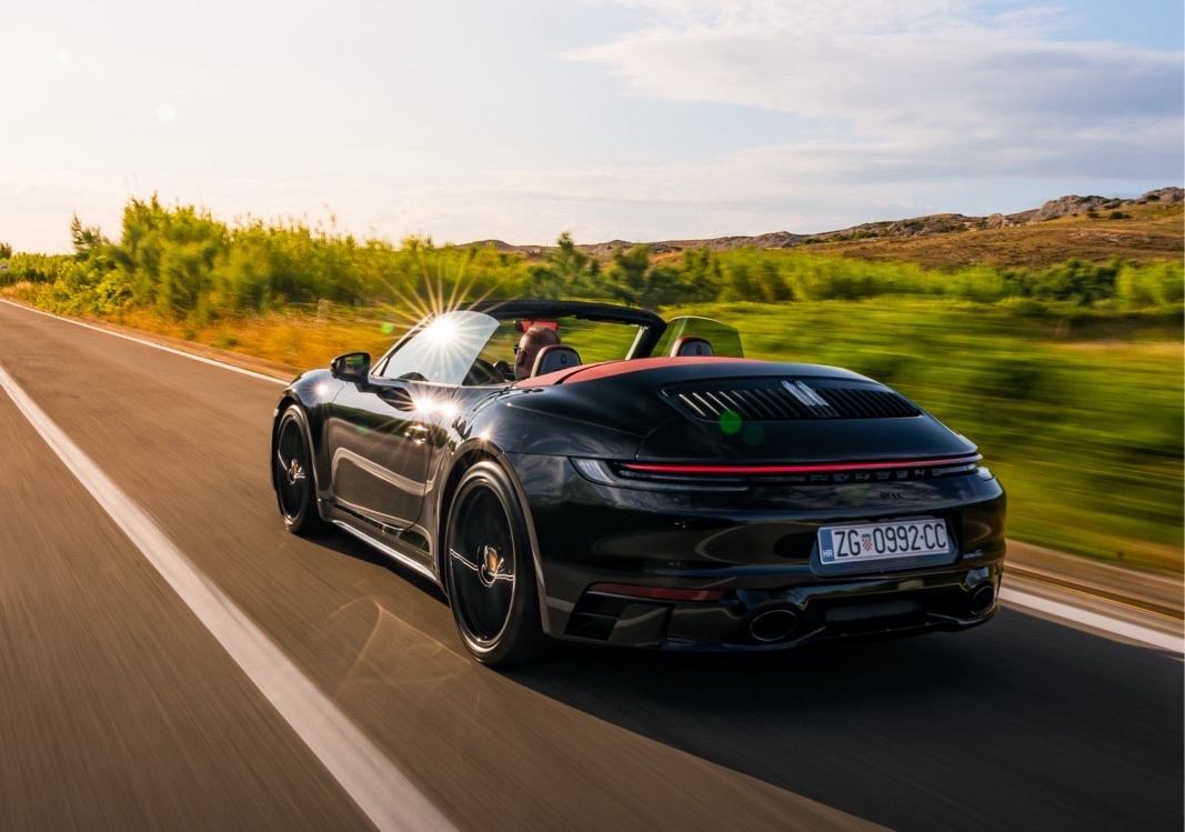 Porsche 911 Carrera Cabrio 992, fotografija 10