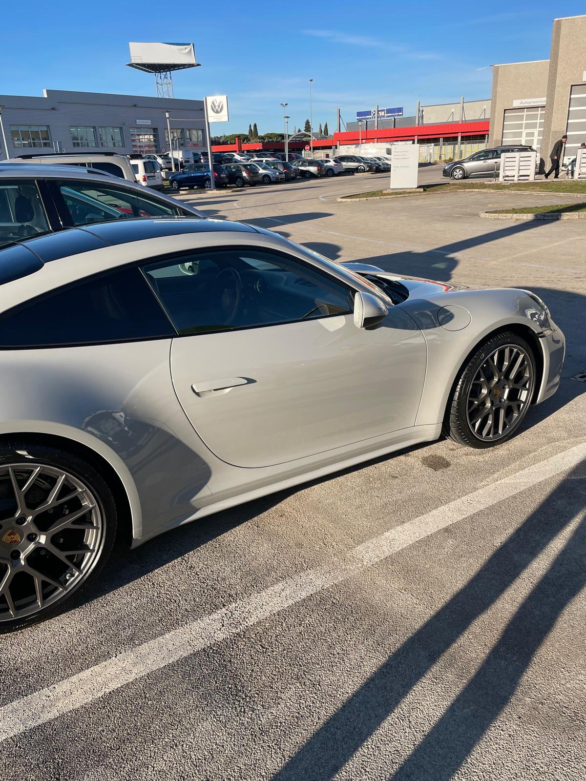 Porsche 911 Carrera 4, fotografija 3