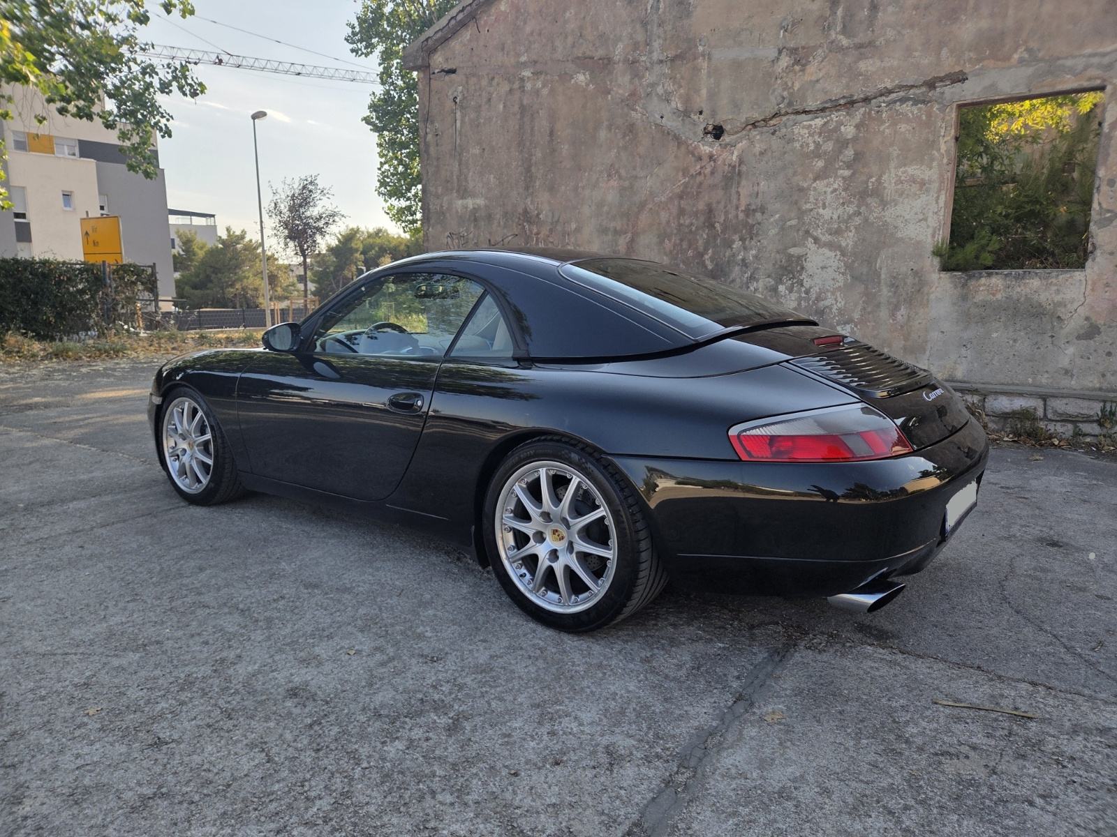 Porsche 911 Carrera 4 Cabrio automatik, fotografija 11