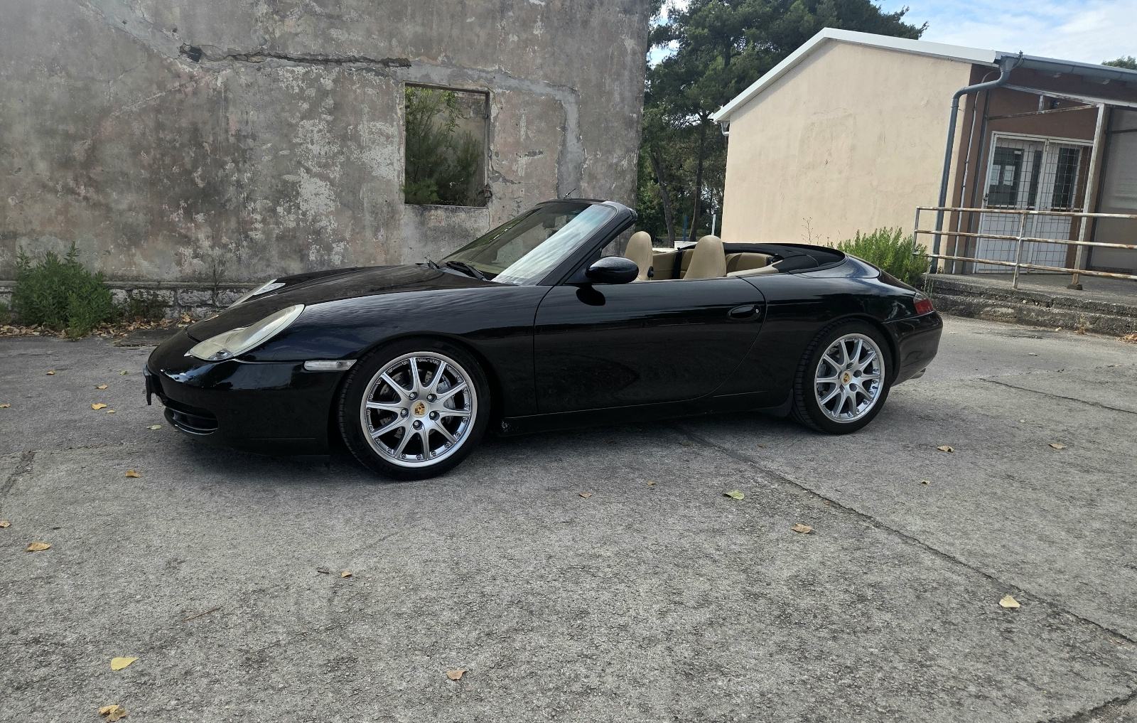 Porsche 911 Carrera 4 Cabrio automatik, fotografija 4