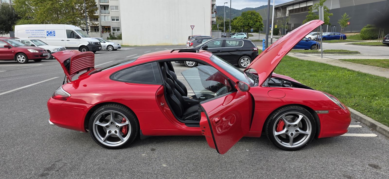 Porsche 911 Carrera 4 reg. do 06/27 IZVRSNO STANJE, fotografija 4