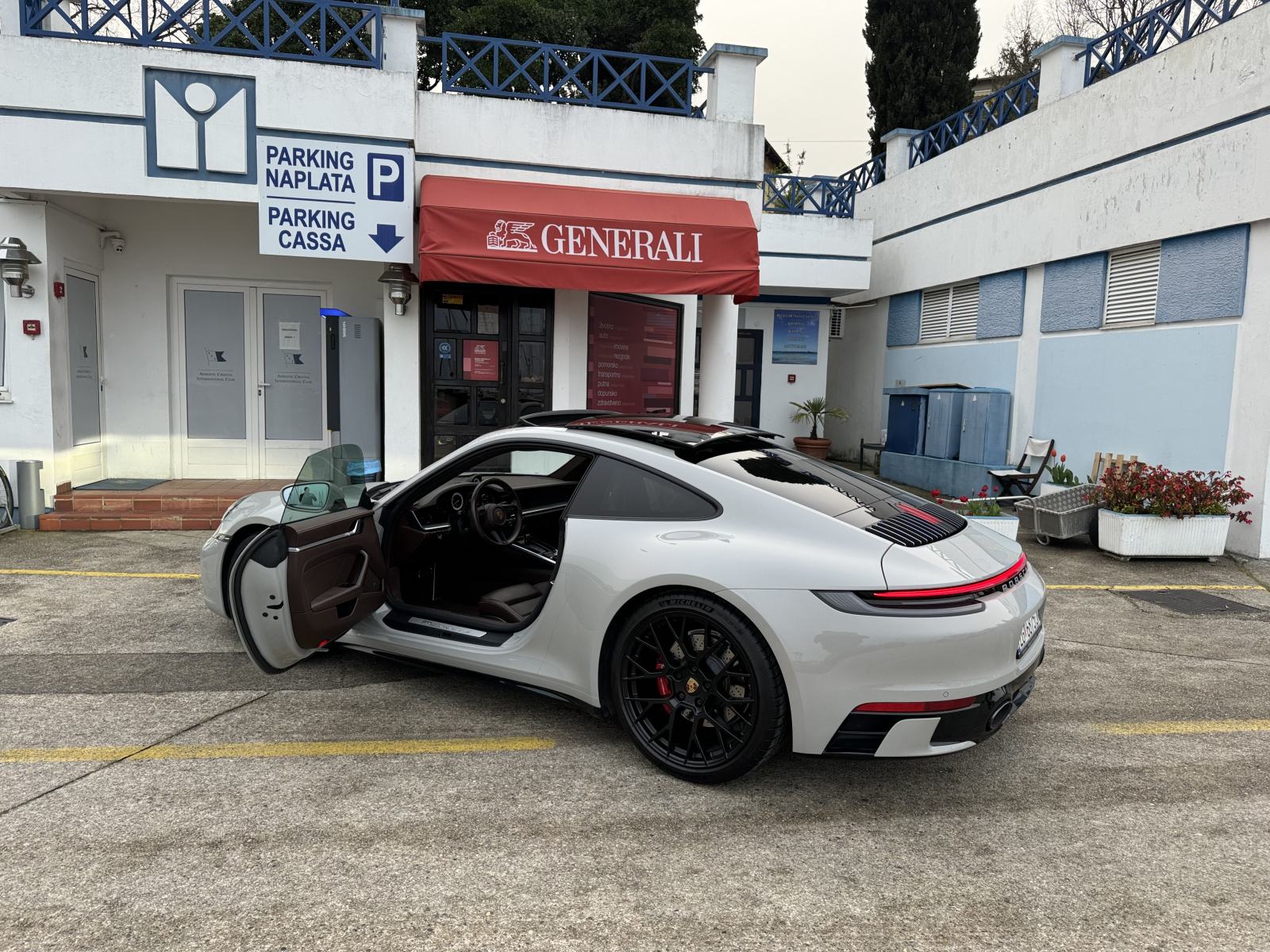 Porsche 911 Carrera 4S by Classe, u PDVu, sport design, Bose, lift, fotografija 2