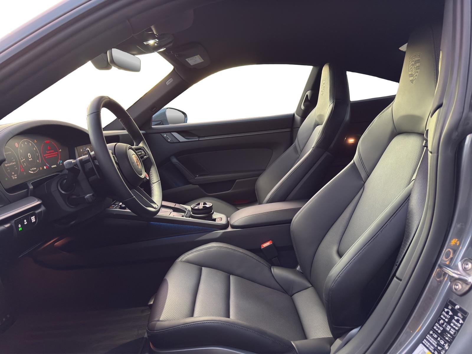Porsche 911 Carrera 992.2, fotografija 9