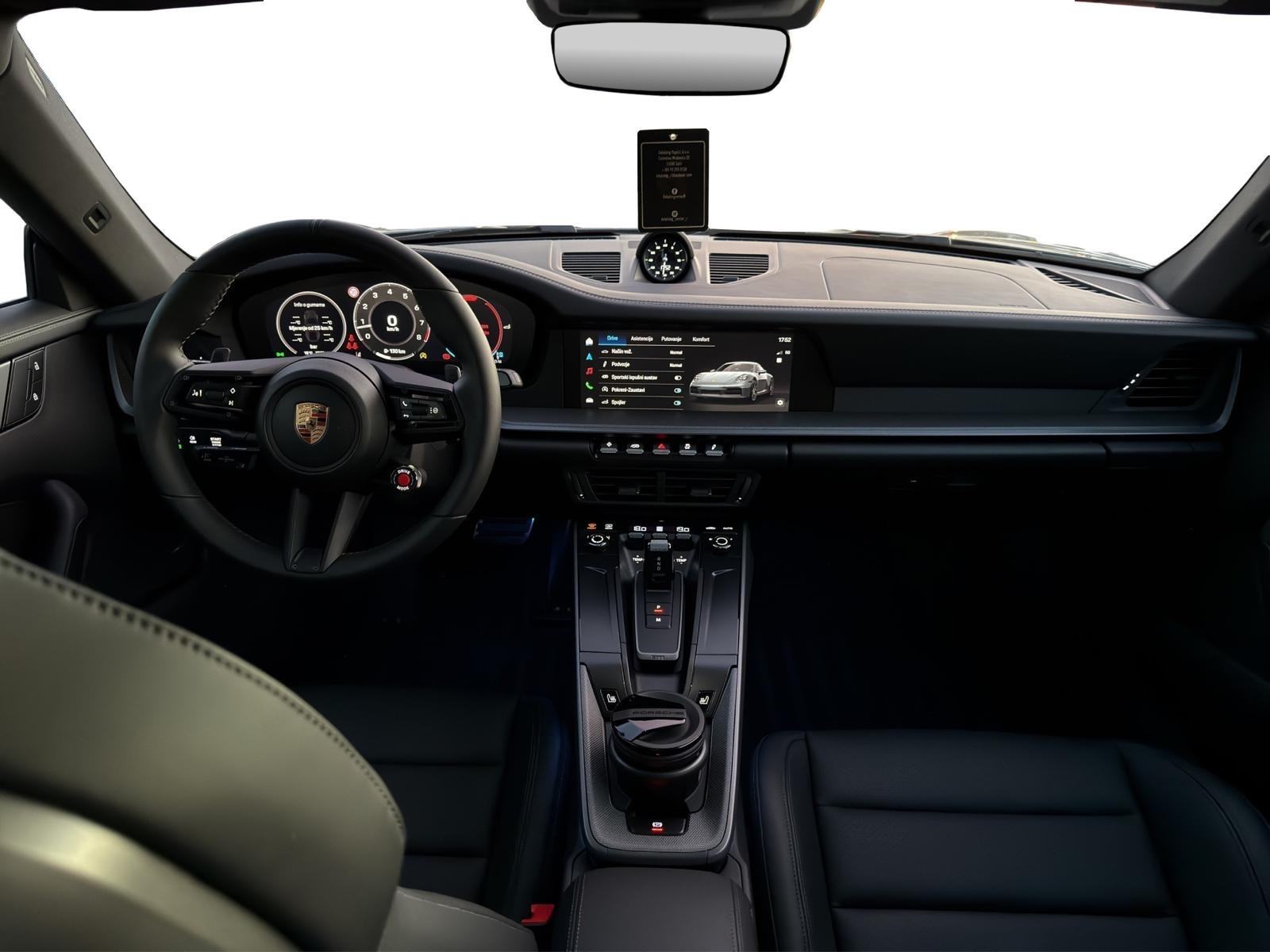 Porsche 911 Carrera 992.2, fotografija 10