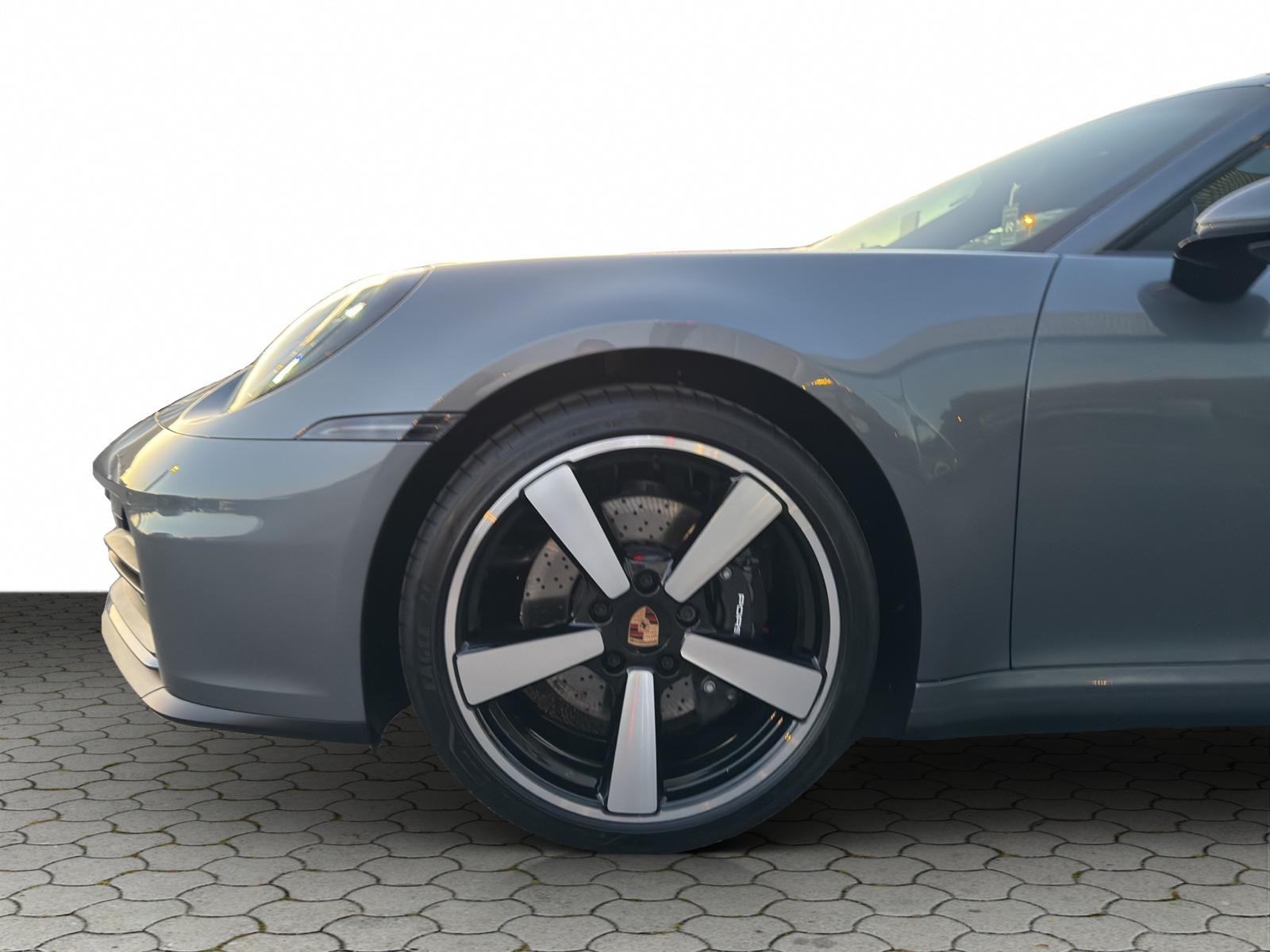 Porsche 911 Carrera 992.2, fotografija 16
