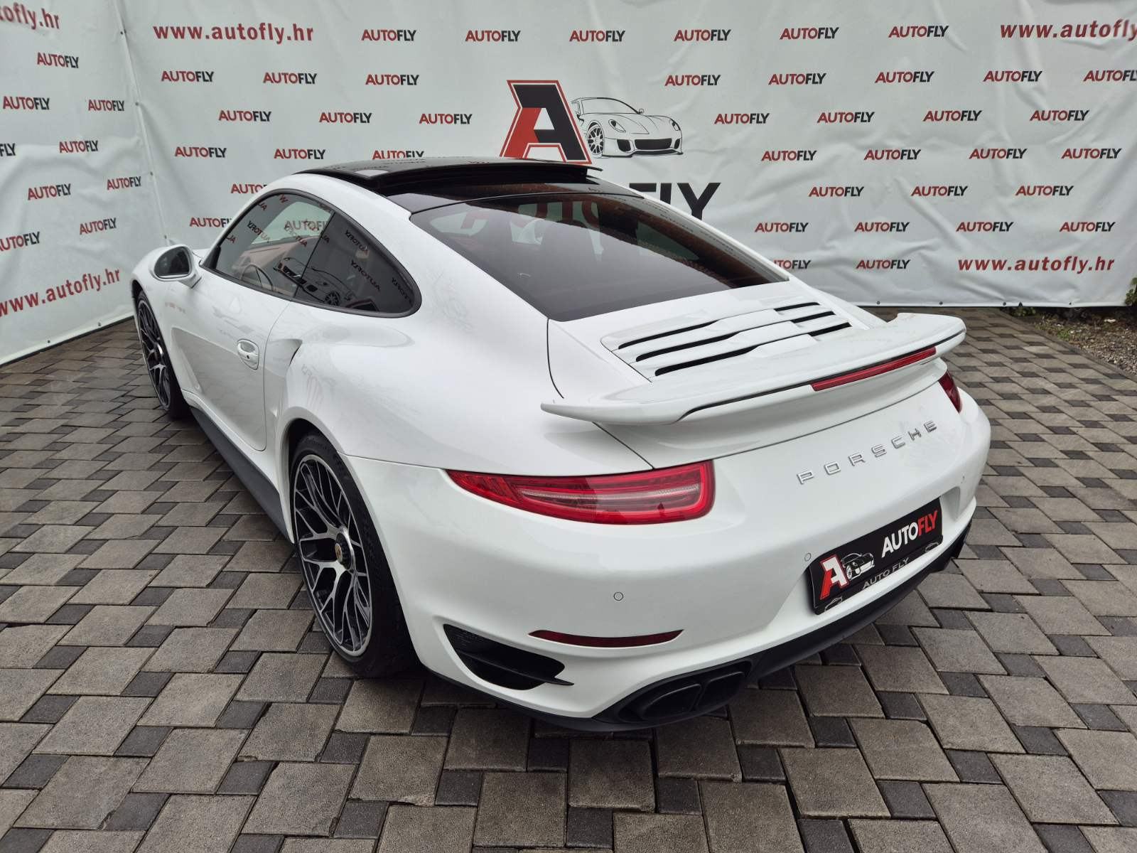 Porsche 911 Turbo S PDK, Chrono, HR auto, Burmester, Pano, Navi, 20", fotografija 6