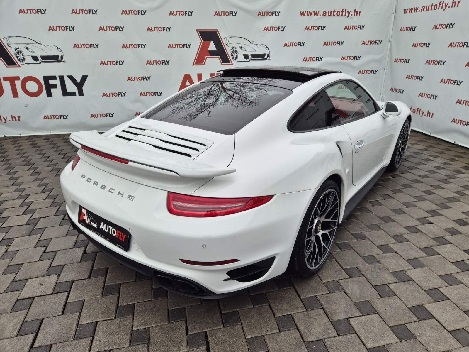 Porsche 911 Turbo S PDK, Chrono, HR auto, Burmester, Pano, Navi, 20", fotografija 8