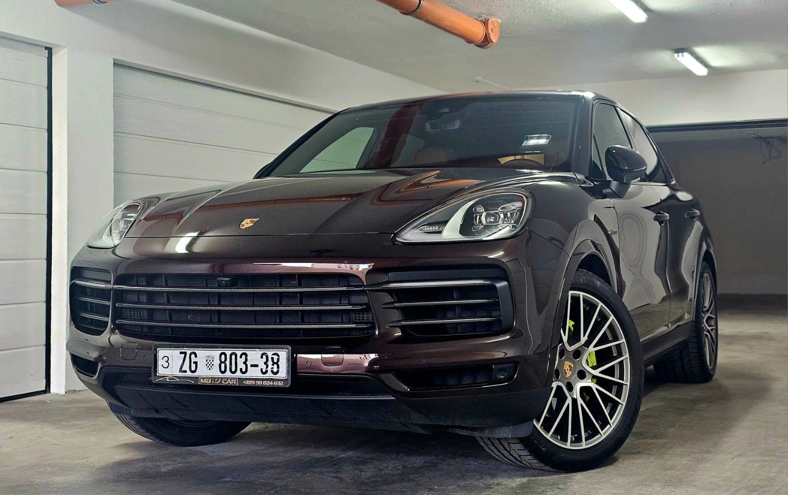 Porsche Cayenne 3.0 V 6 E-HYBRID KARTICE-ZAMJENA, fotografija 12