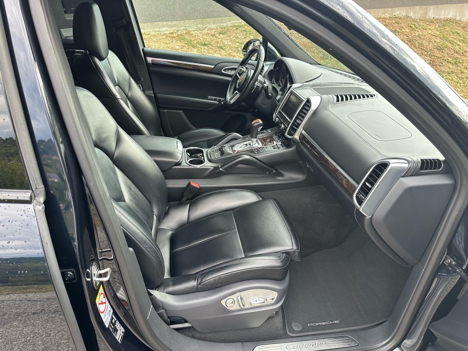 PORSCHE CAYENNE 3.0 V6 193 kW – REDIZAJN – 184 000 TKM – 4x4, fotografija 10