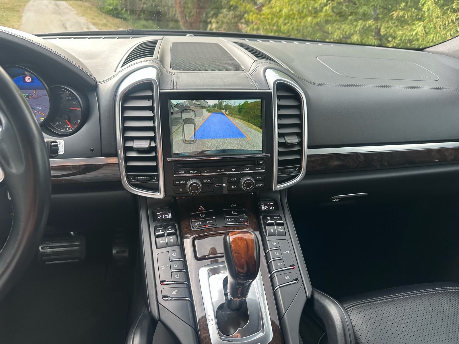 PORSCHE CAYENNE 3.0 V6 193 kW – REDIZAJN – 184 000 TKM – 4x4, fotografija 15