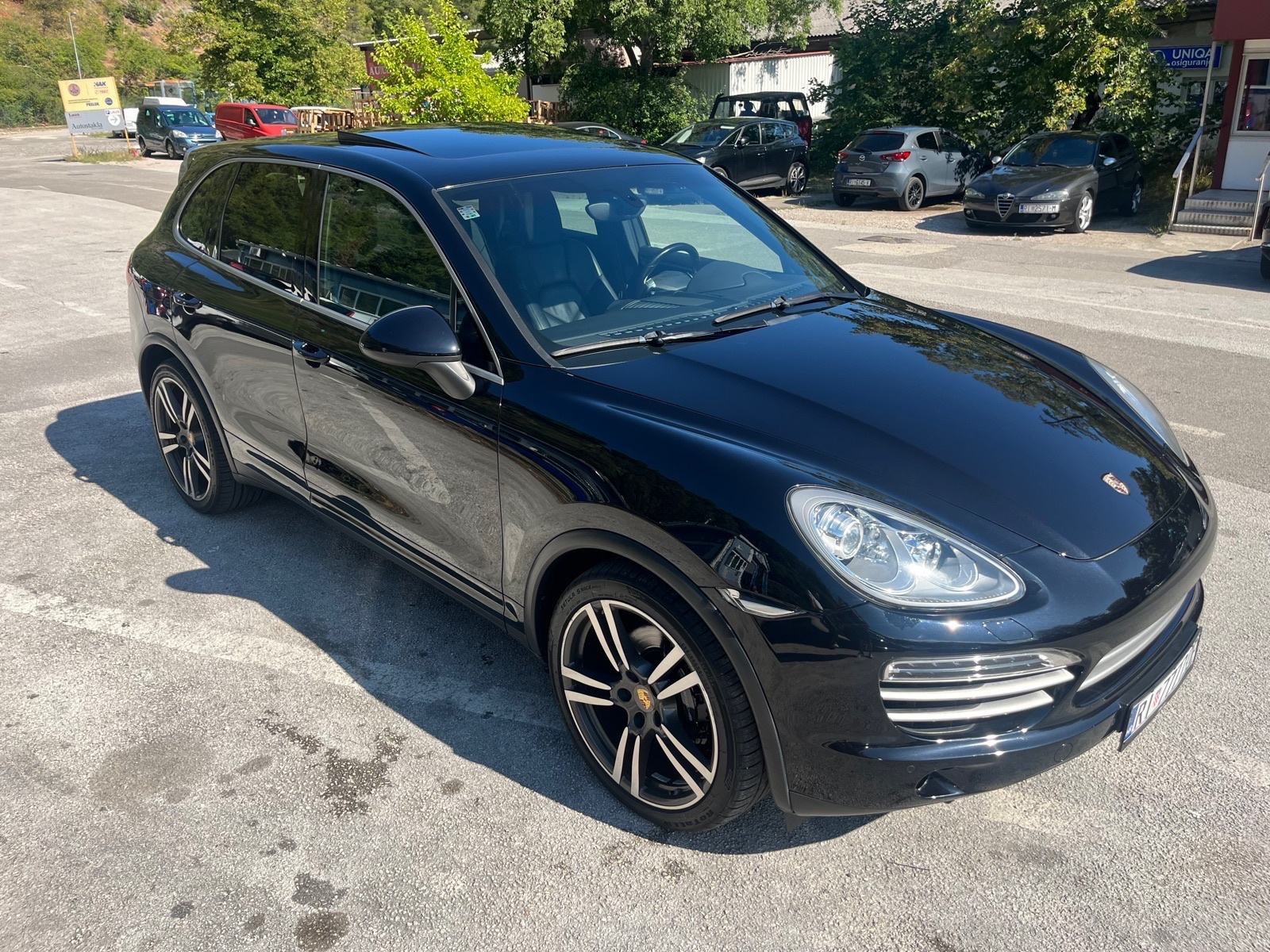 Porsche Cayenne 3,0 V6 TDI , PLATINUM EDITION , full ,4 nove zimske, fotografija 3