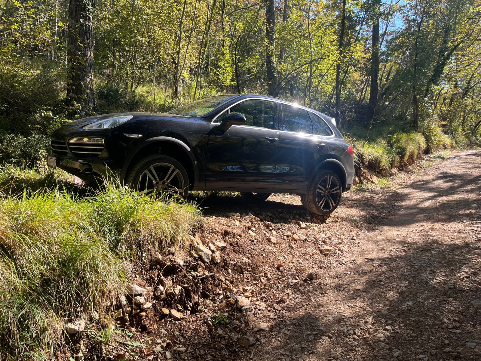 Porsche Cayenne 3,0 V6 TDI , PLATINUM EDITION , full ,4 nove zimske, fotografija 15