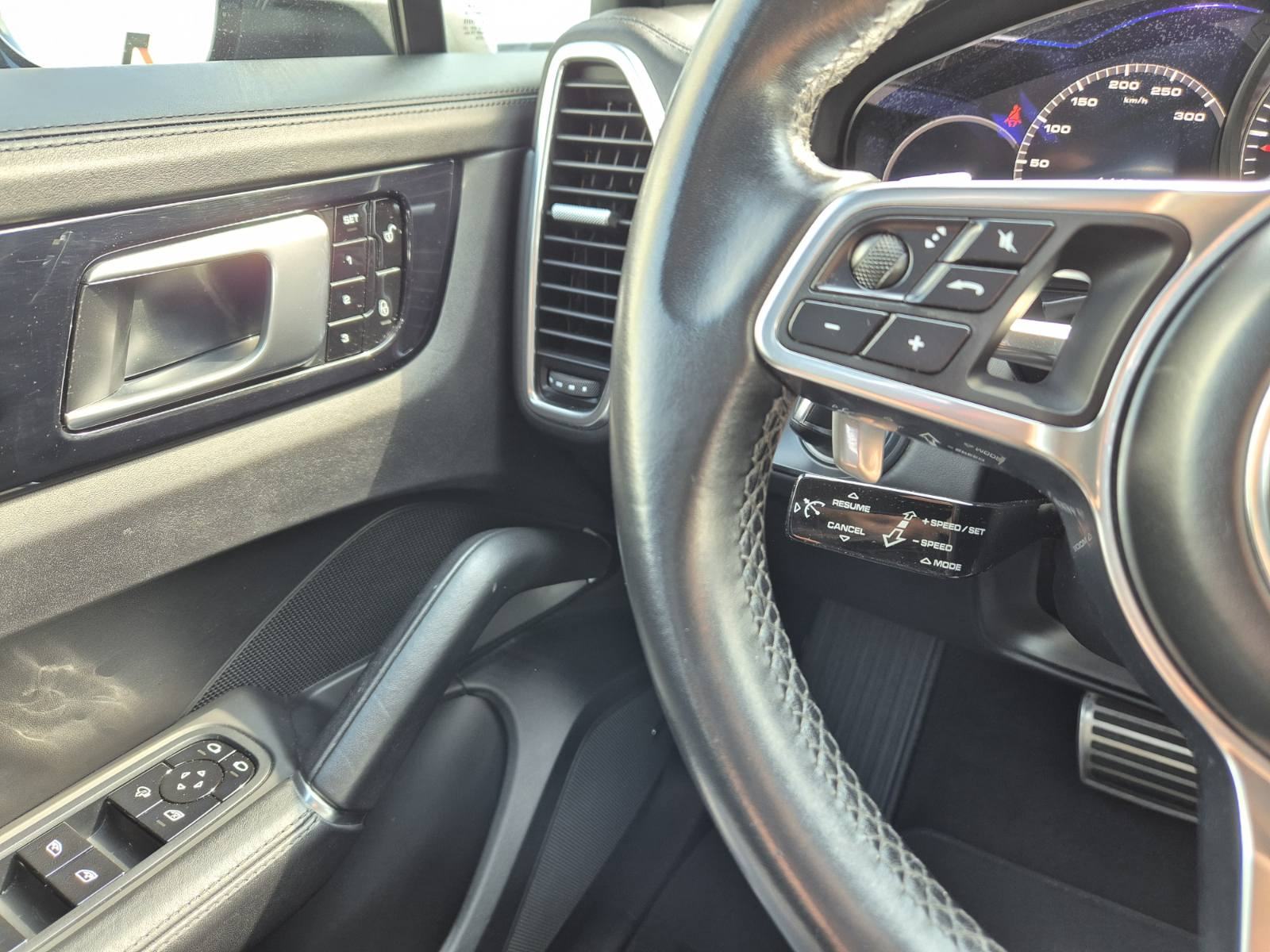 Porsche Cayenne S, 440ks, Matrix, 360°, BOSE, Pano, Zračni ovjes, 22", fotografija 20