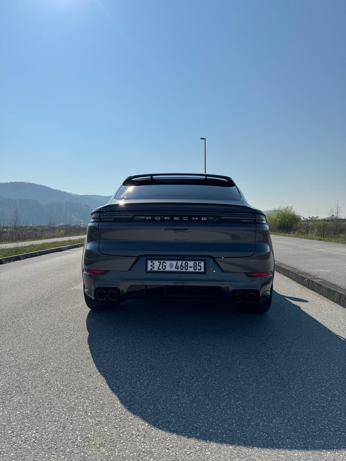 Cayenne Coupe Black optic 3xDisplay Chrono sport BOSE Matrix, fotografija 5