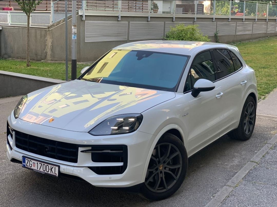 Porsche Cayenne hybrid, 3 LCD, fotografija 8