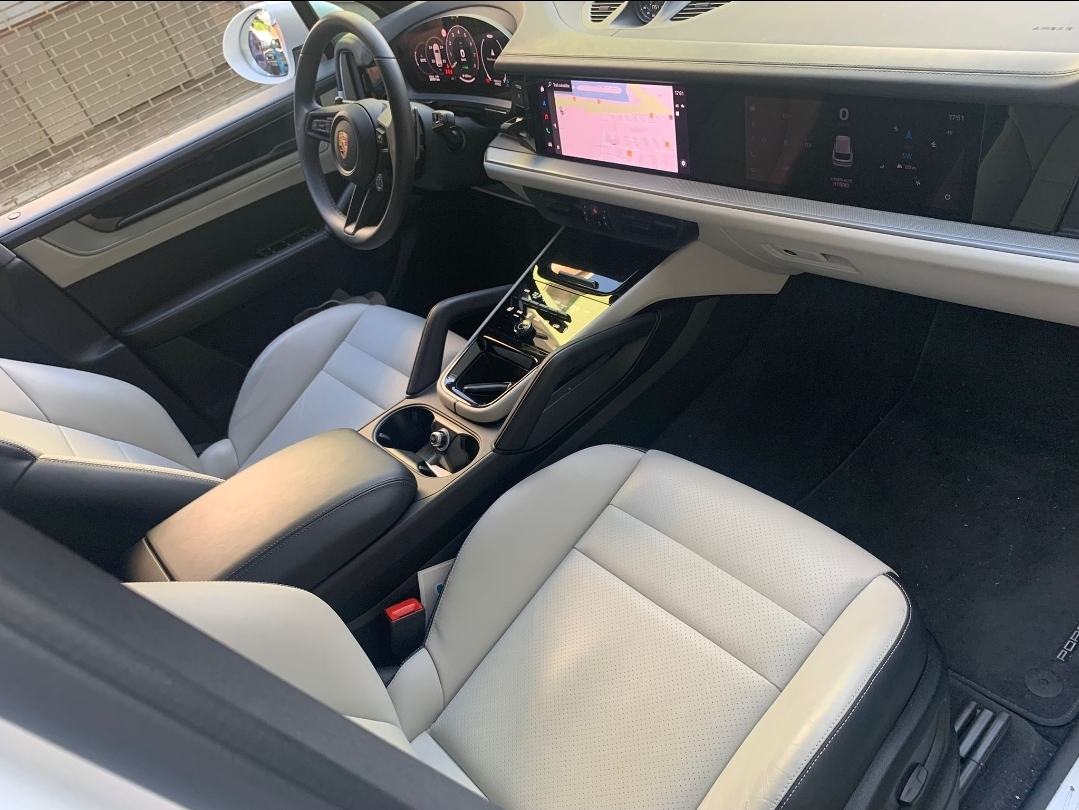 Porsche Cayenne hybrid, 3 LCD, fotografija 9