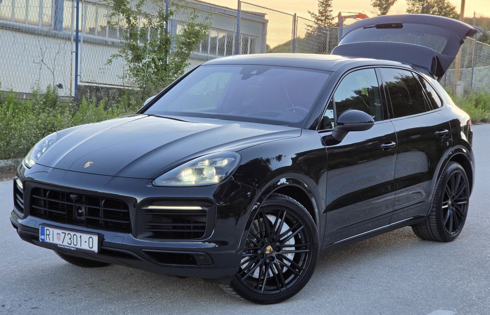 Porsche Cayenne S Turbo 440ks benzin, panorama, 22" Keyless, airmatic, fotografija 3
