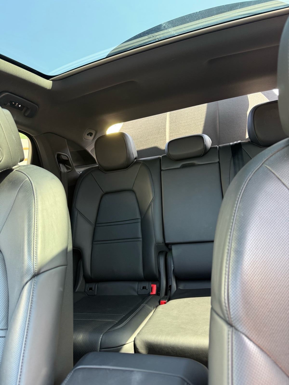 Porsche Cayenne E-Hybrid 2024. | Prvi vlasnik | 55.000 km | Top oprema, fotografija 10
