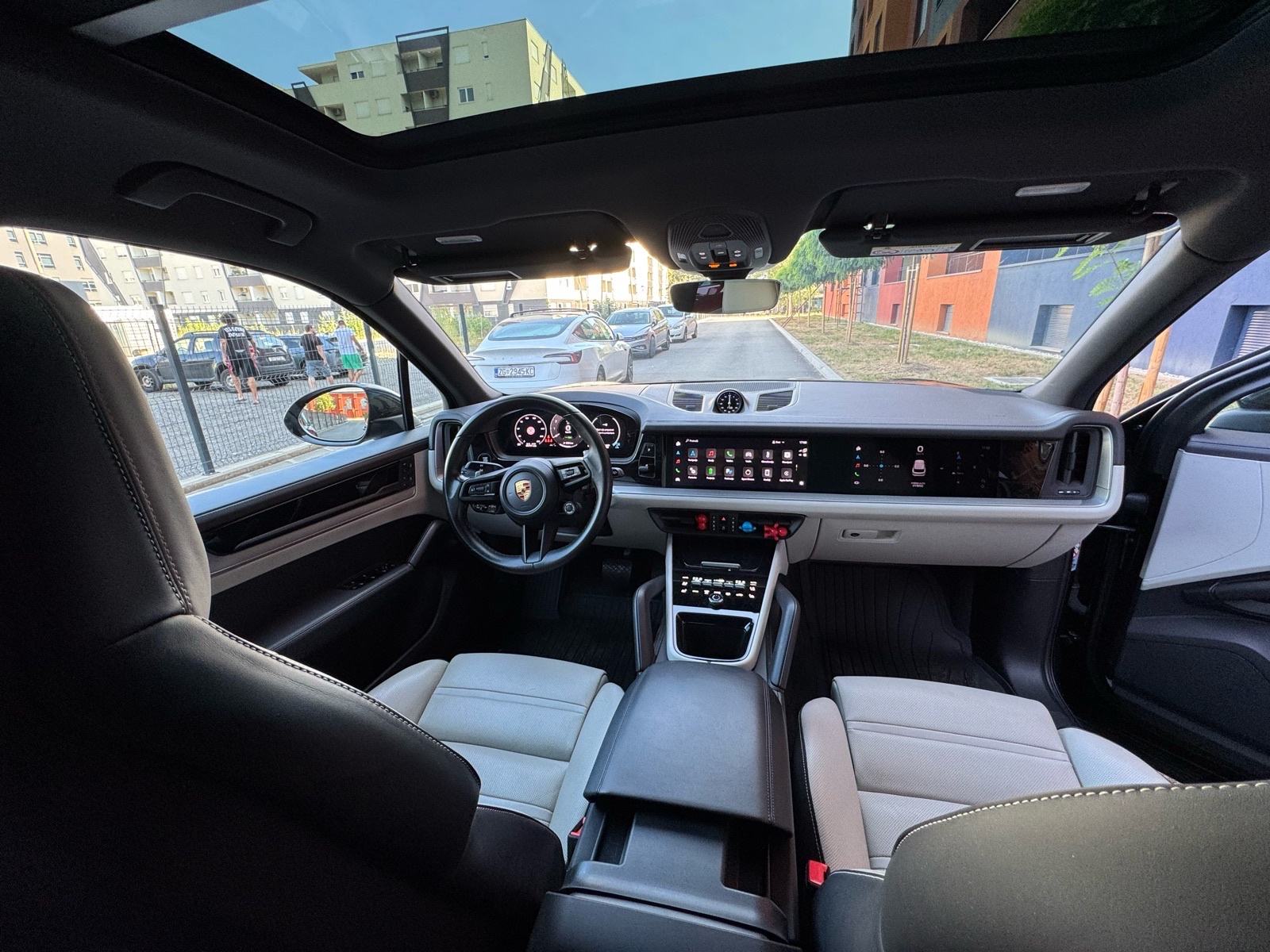 Porsche Cayenne E-hybrid Sport Chrono, fotografija 9