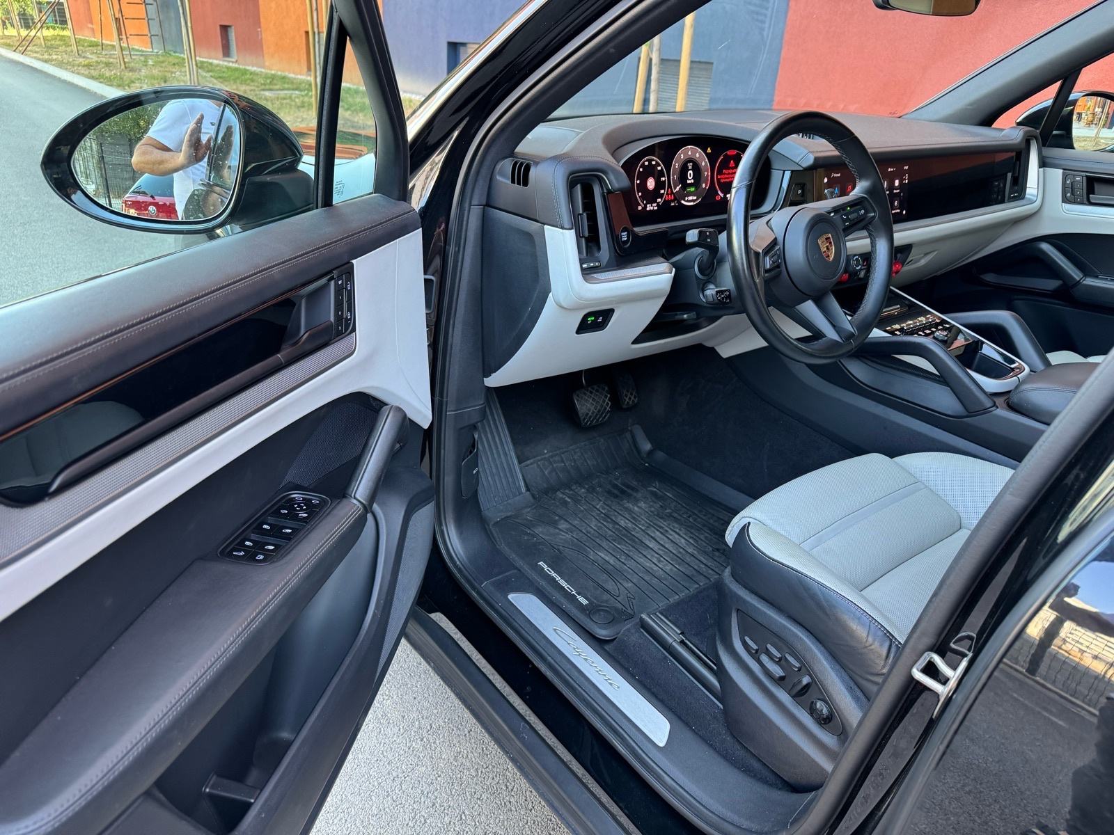 Porsche Cayenne E-hybrid Sport Chrono, fotografija 12