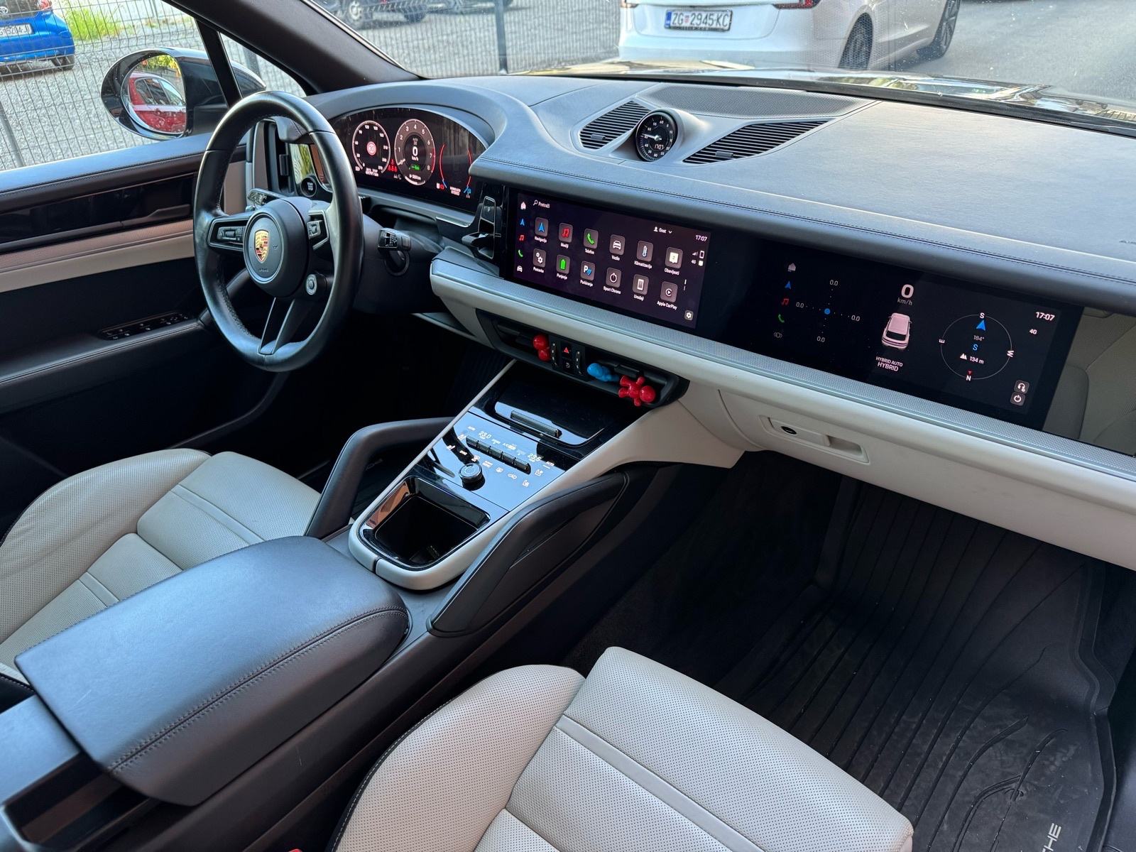 Porsche Cayenne E-hybrid Sport Chrono, fotografija 10