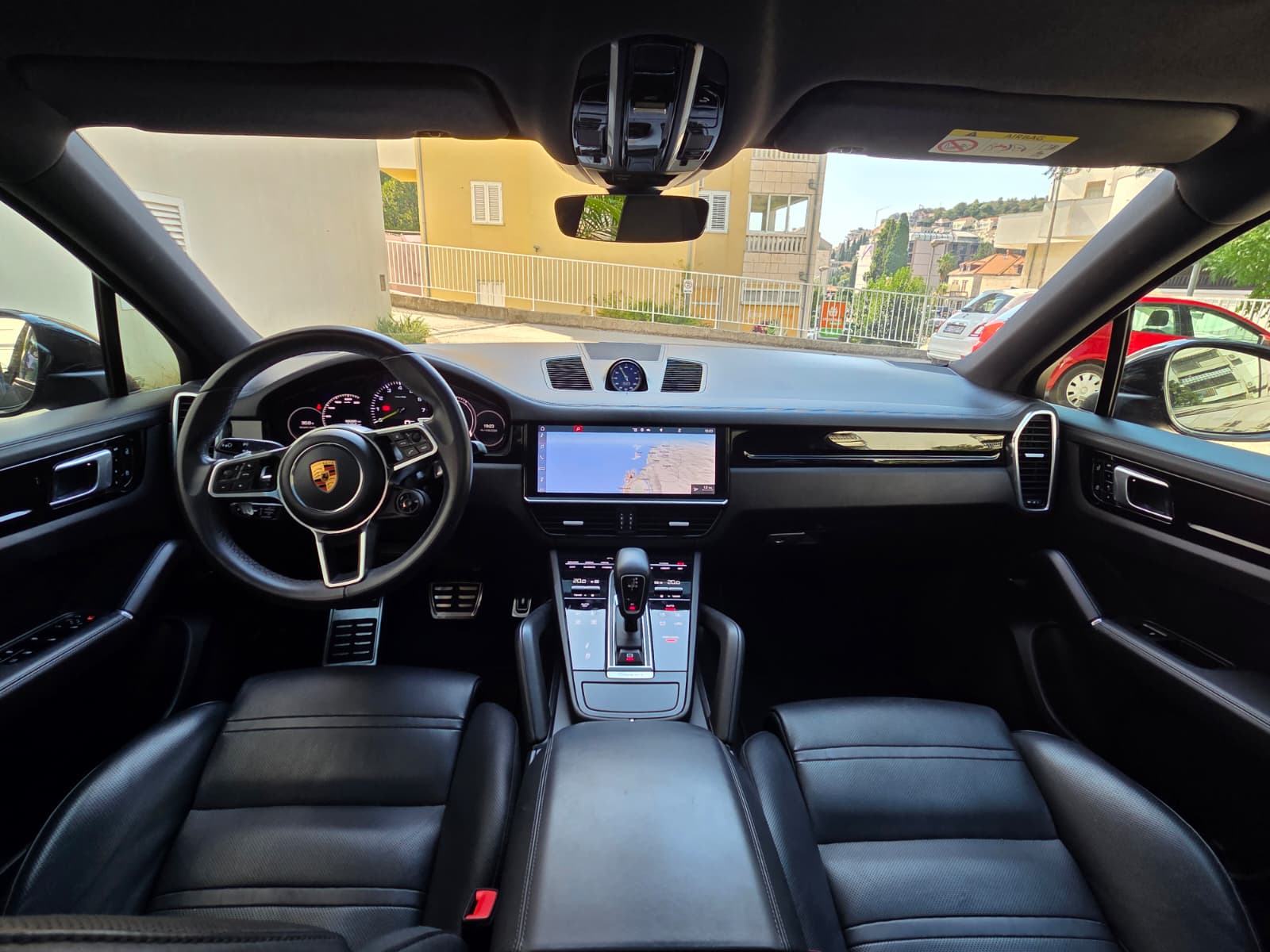 Porsche Cayenne Coupé E-Hybrid 3.0 V6 Hybrid 462 KS, GARAŽIRAN, fotografija 9