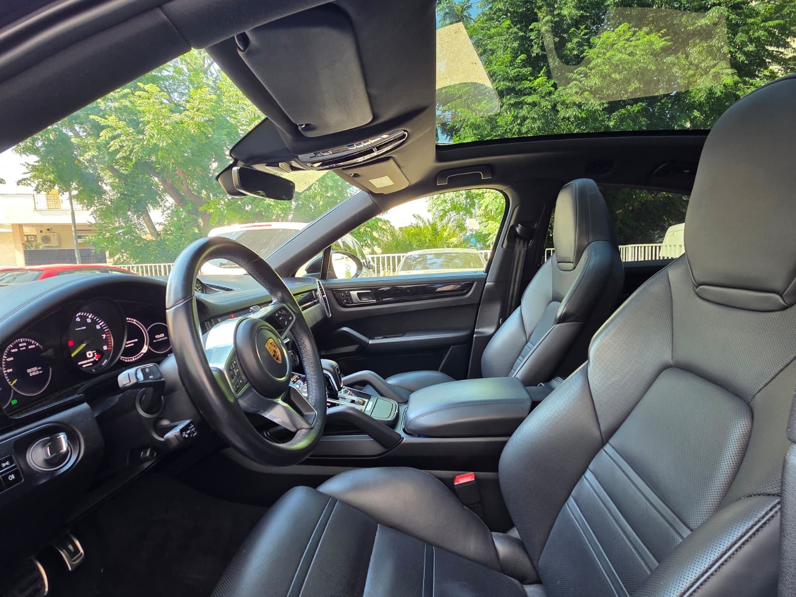 Porsche Cayenne Coupé E-Hybrid 3.0 V6 Hybrid 462 KS, GARAŽIRAN, fotografija 8