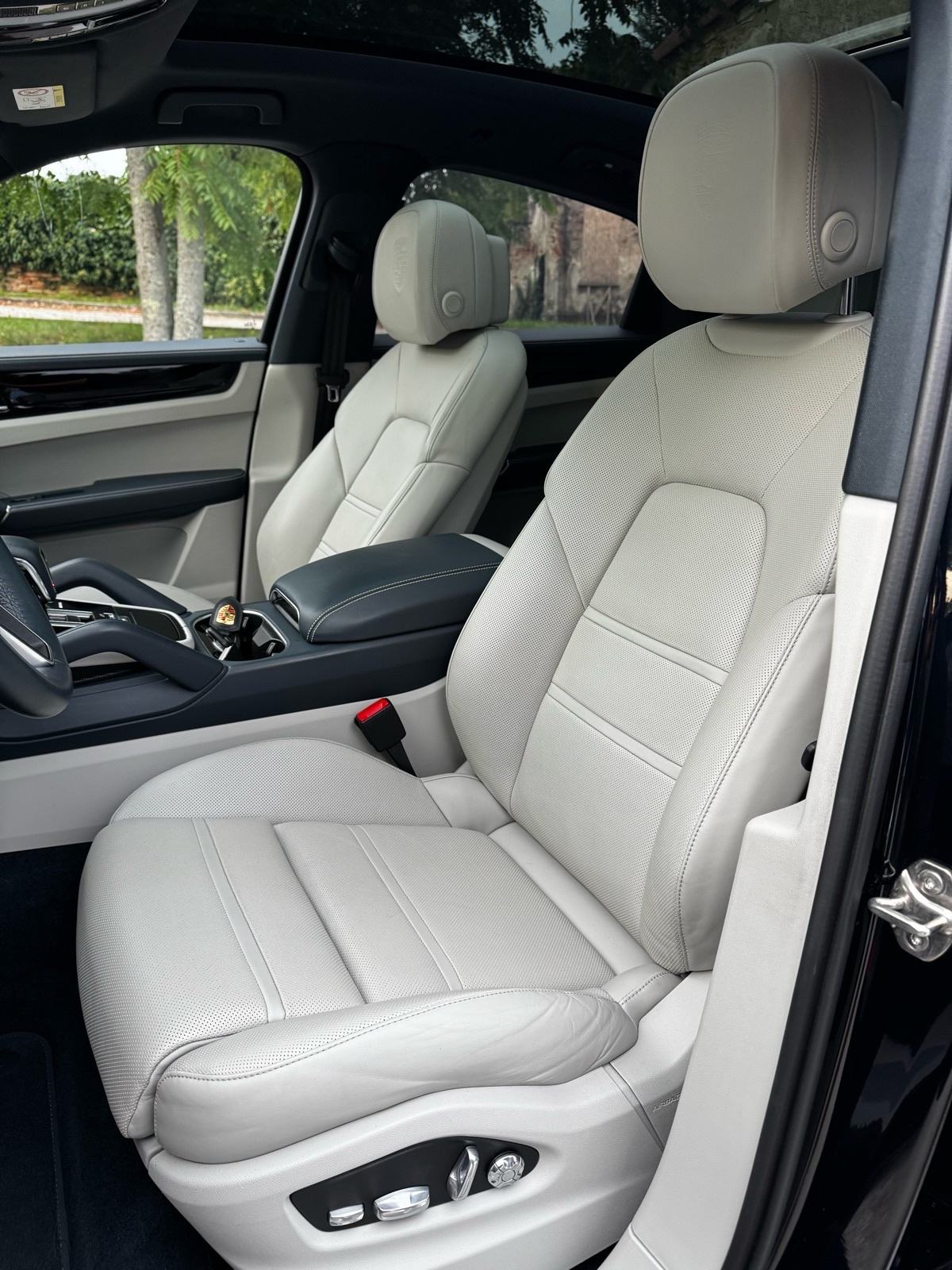 PORSCHE CAYENNE COUPE 3.0 HYBRID V6 SPORT CHRONO,GARANCIJA, fotografija 9