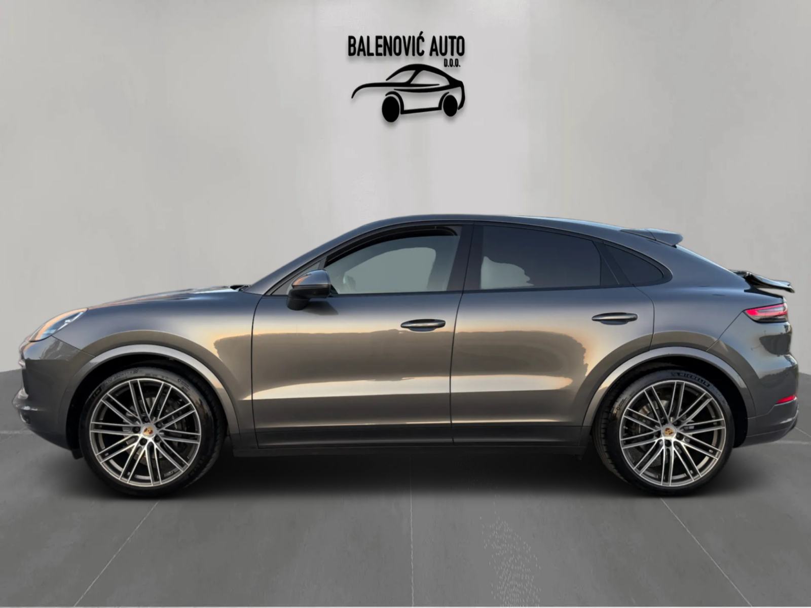 Porsche Cayenne COUPE 3.0 V6 Chrono Benzin 340 KS *PANORAMA BOSE*NOVOO, fotografija 6
