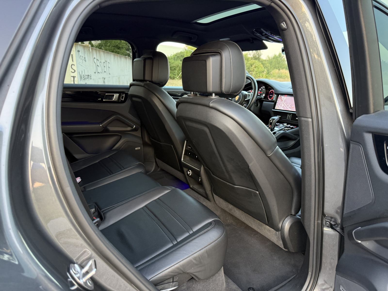 Porsche Cayenne COUPE 3.0 V6 Chrono Benzin 340 KS *PANORAMA BOSE*NOVOO, fotografija 17