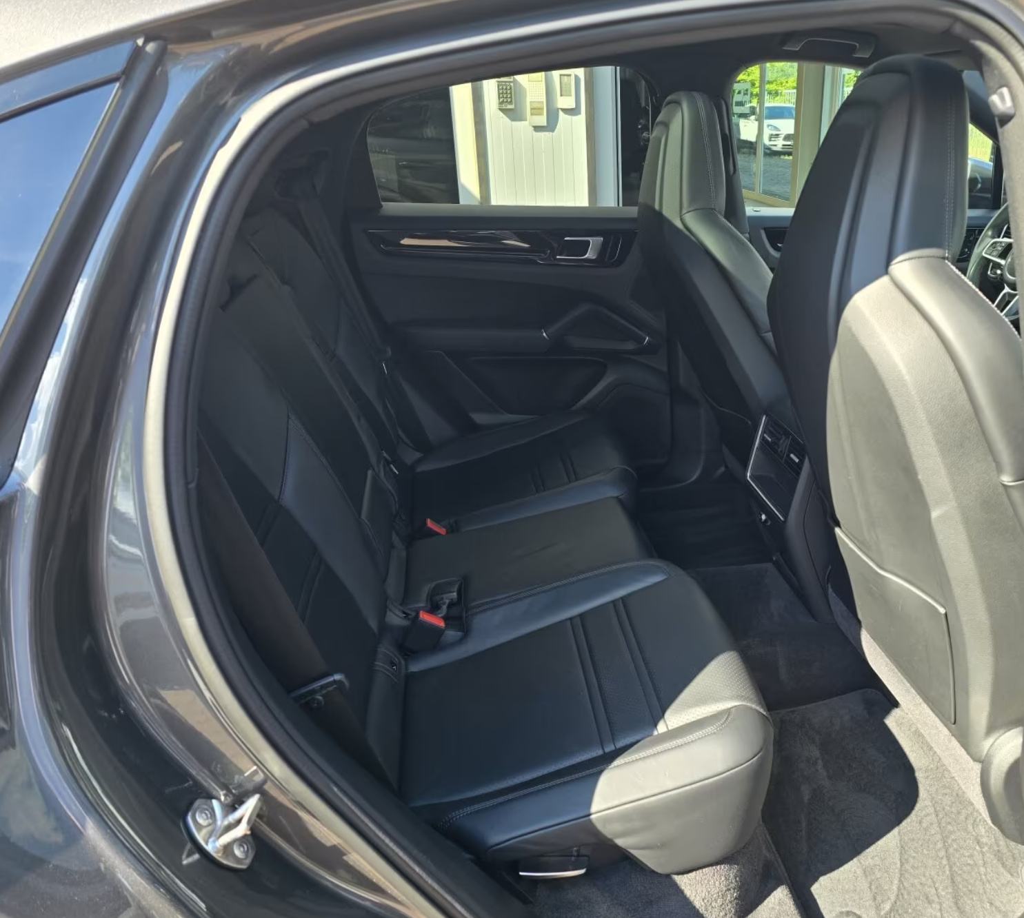 Porsche Cayenne Coupe HYBRID - PANORAMA, ZRAČNI OVJES, 21", 360 KAMERA, fotografija 11