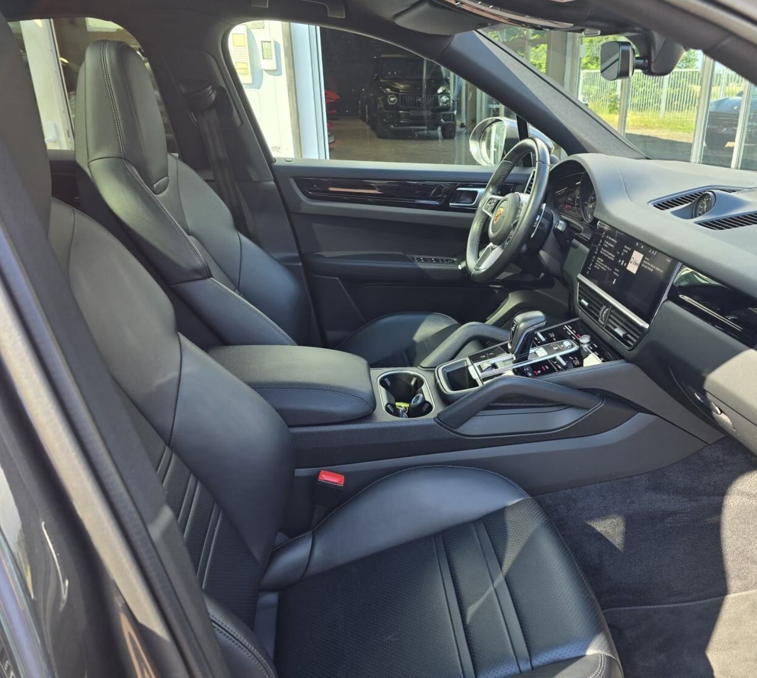 Porsche Cayenne Coupe HYBRID - PANORAMA, ZRAČNI OVJES, 21", 360 KAMERA, fotografija 8
