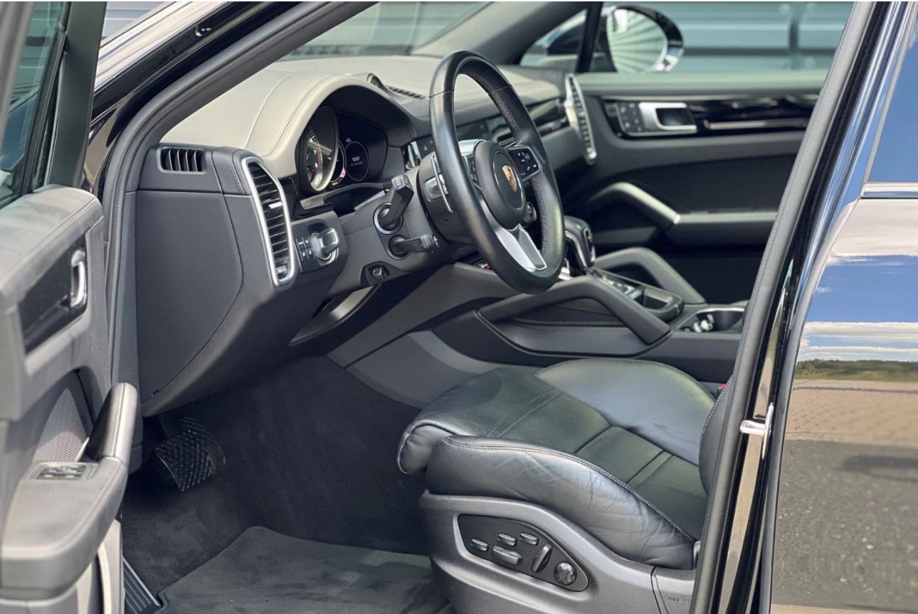 Porsche Cayenne Coupe E-Hybrid 462 KS | Porsche Approved | Top oprema, fotografija 9