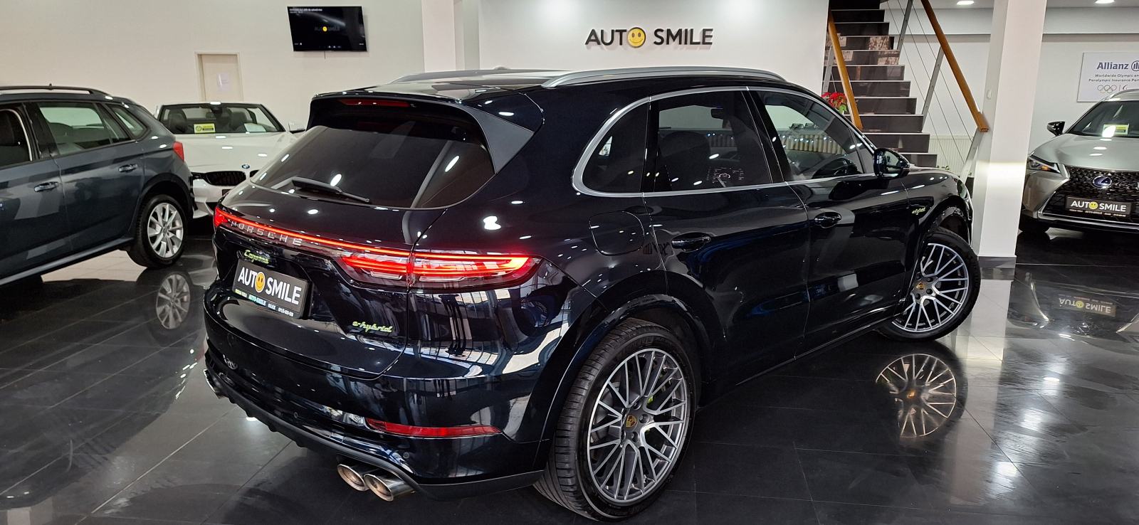 Porsche Cayenne E-HYBRID, REDIZAJN, ADAP.OVJES, CHRONO, PANORAMA.., fotografija 6