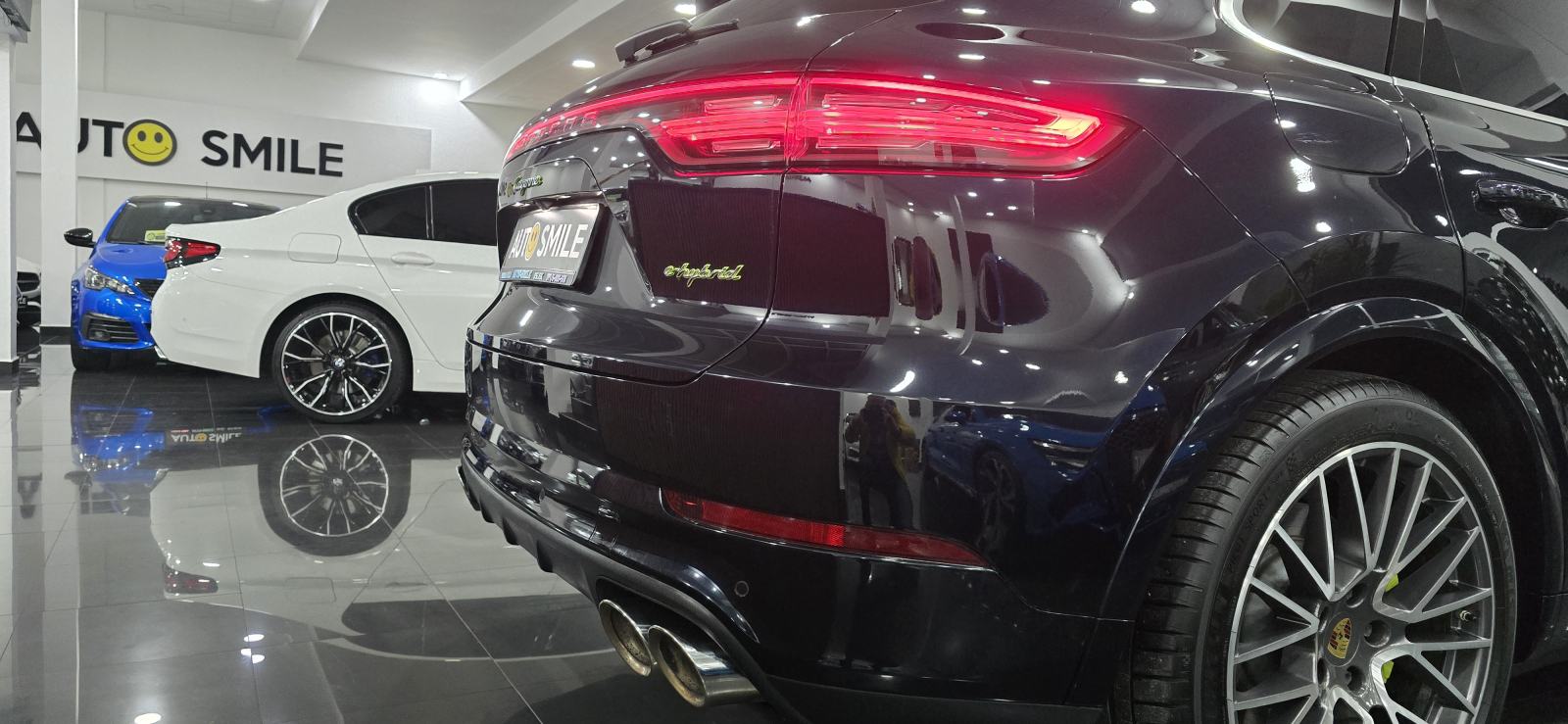Porsche Cayenne E-HYBRID, REDIZAJN, ADAP.OVJES, CHRONO, PANORAMA.., fotografija 9