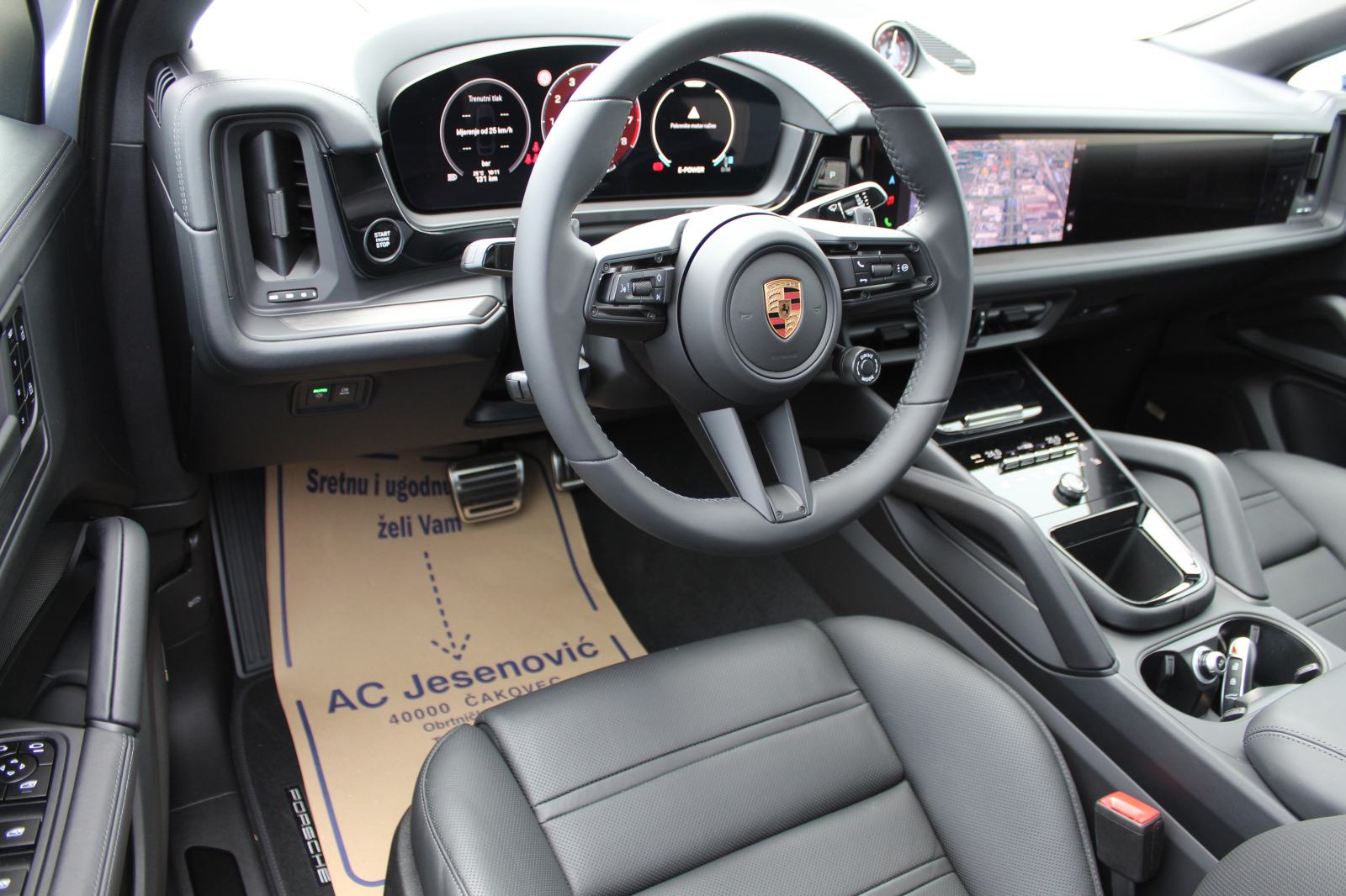 Porsche Cayenne E-Hybrid Coupé Black Edition *PONUDA DANA*, fotografija 9