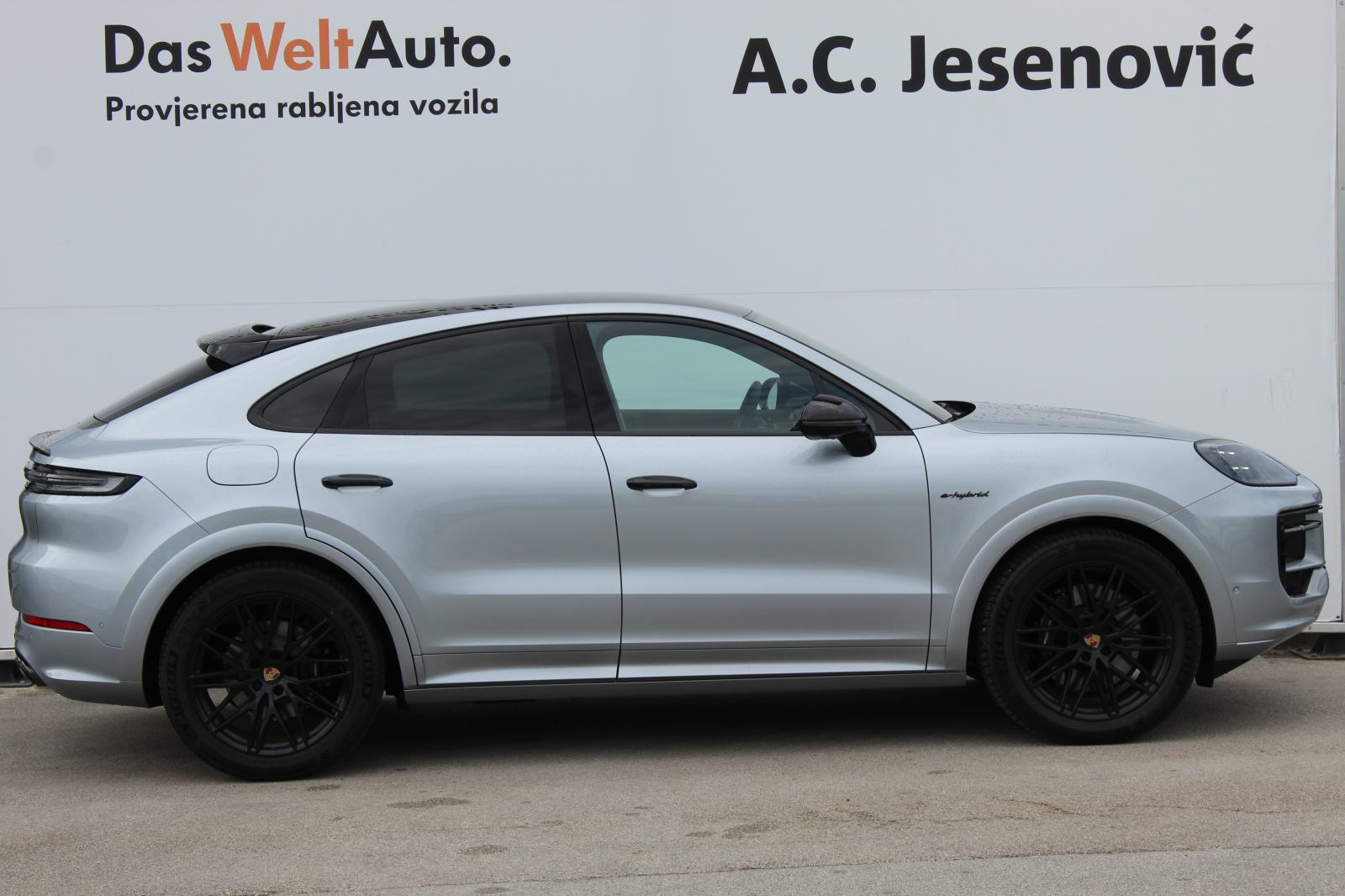 Porsche Cayenne E-Hybrid Coupé Black Edition *PONUDA DANA*, fotografija 4