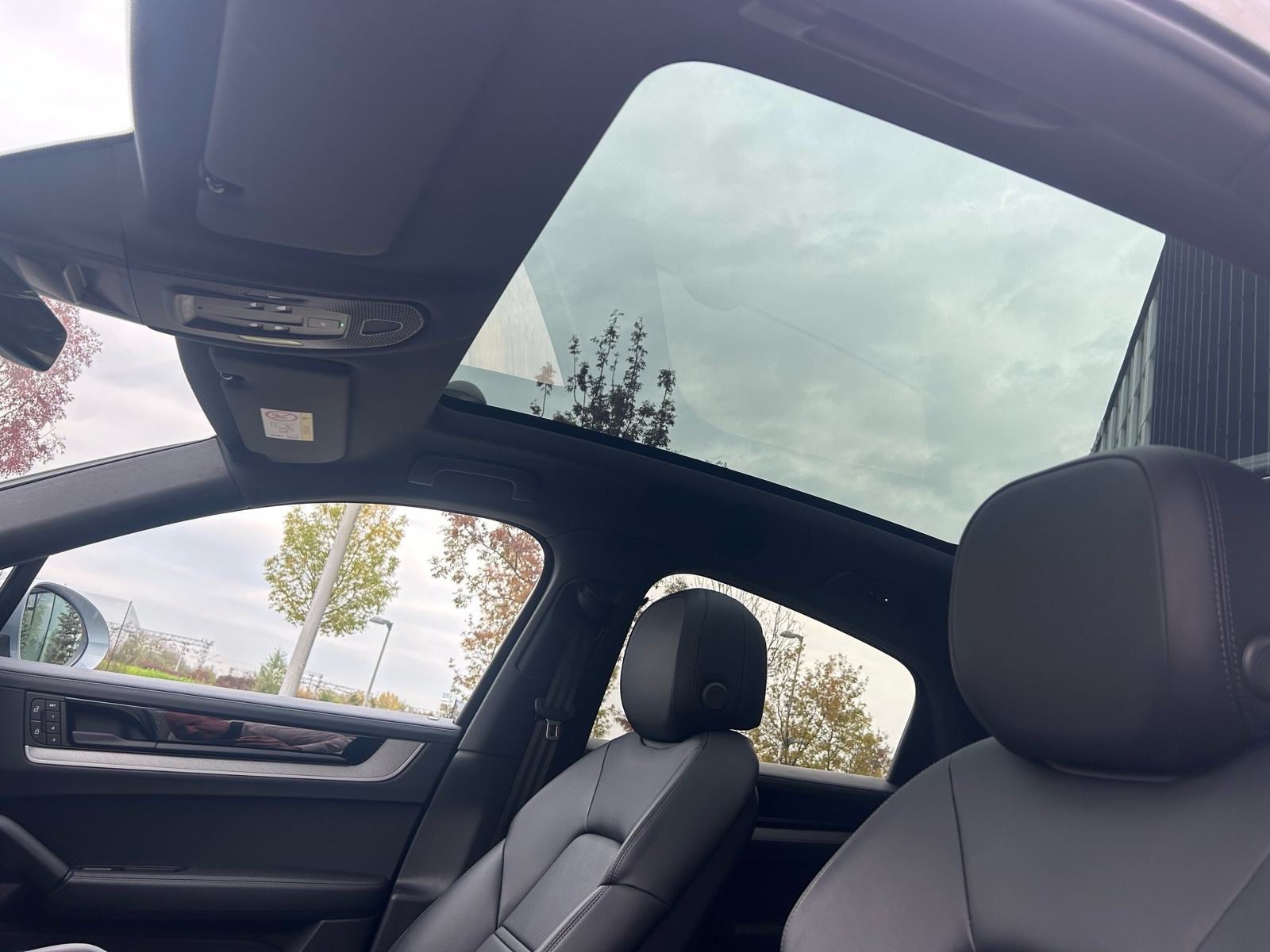Porsche Cayenne E-Hybrid Coupé *BOSE*, fotografija 17
