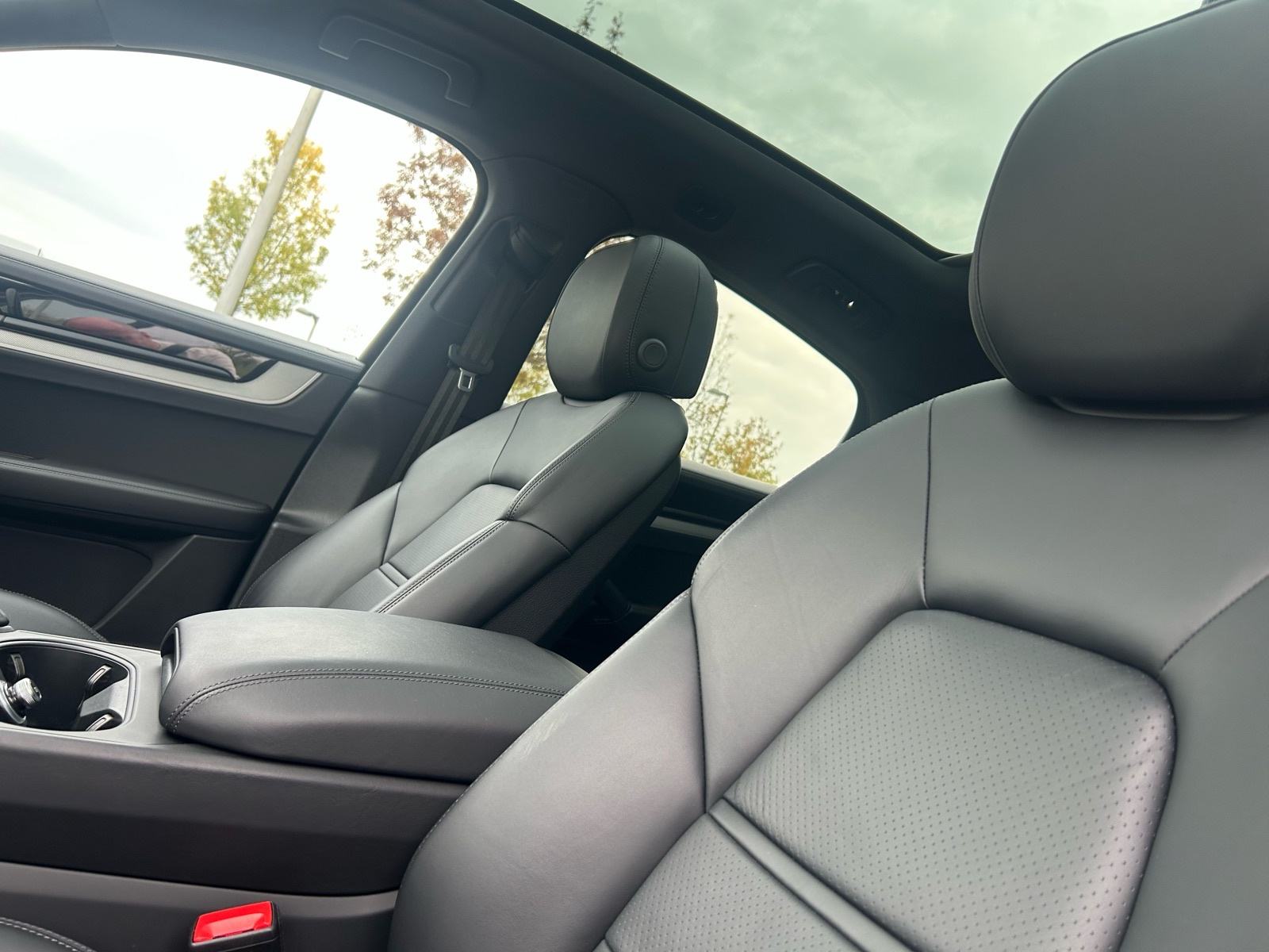 Porsche Cayenne E-Hybrid Coupé *BOSE*, fotografija 12