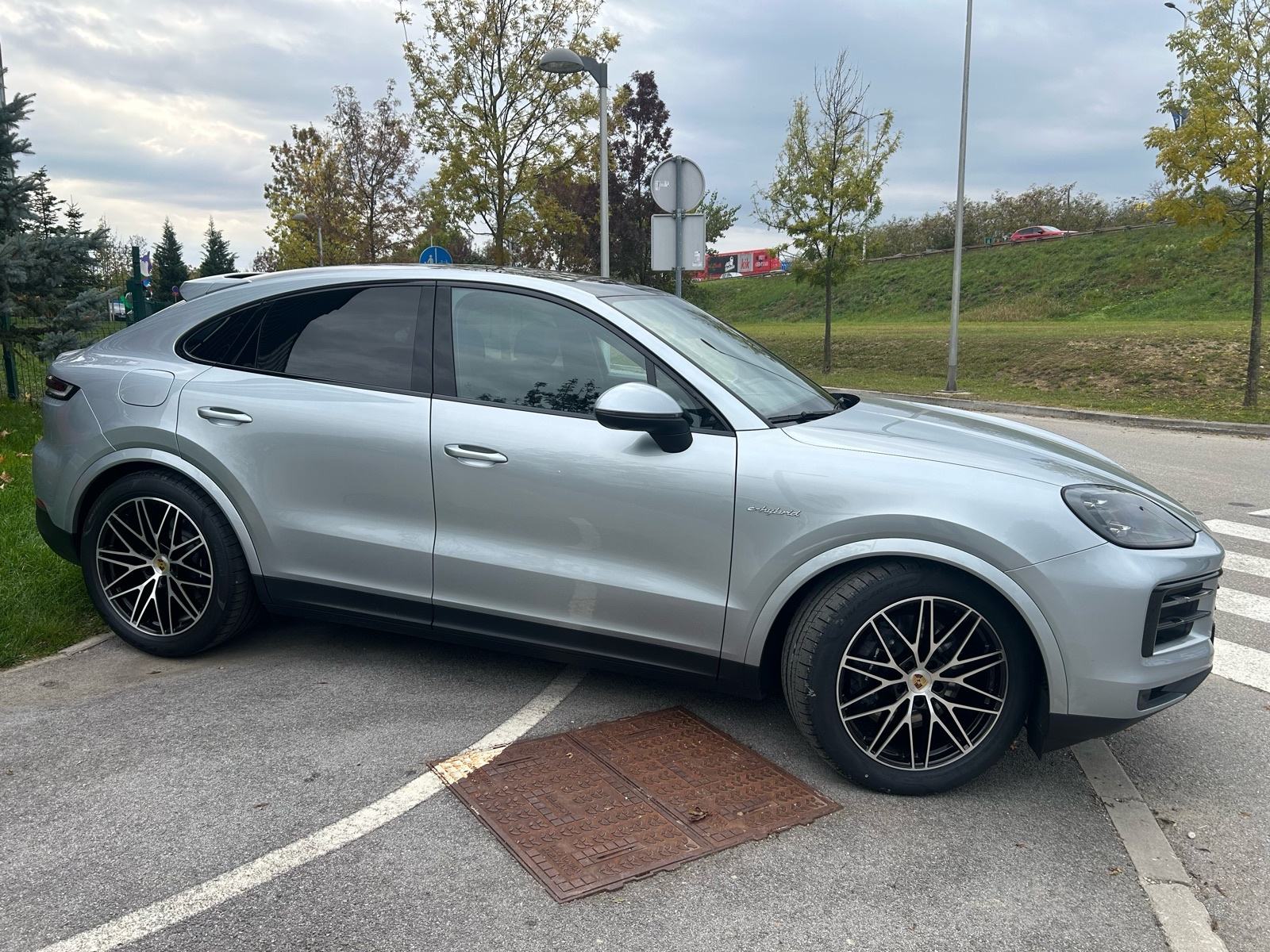 Porsche Cayenne E-Hybrid Coupé *BOSE*, fotografija 4