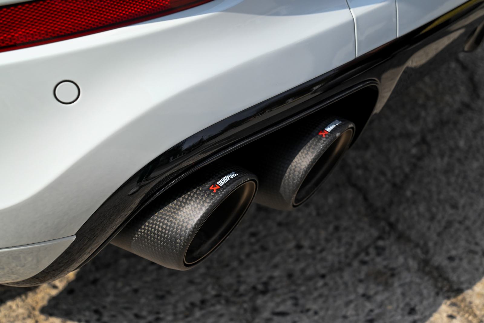 Porsche Cayenne E-Hybrid Coupe MY24, Porsche jamstvo, Akrapovic, PDV, fotografija 12