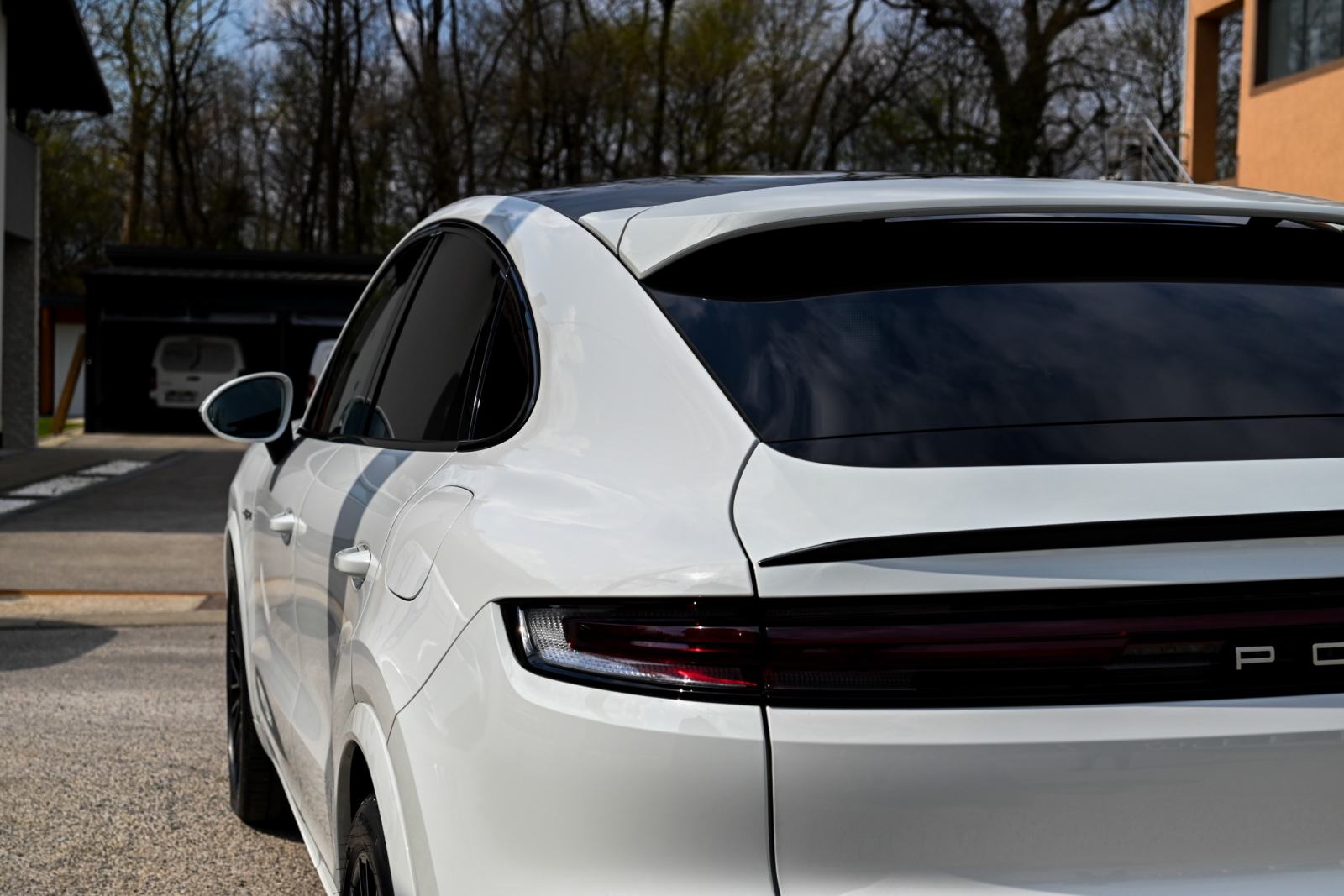 Porsche Cayenne E-Hybrid Coupe MY24, Porsche jamstvo, Akrapovic, PDV, fotografija 16