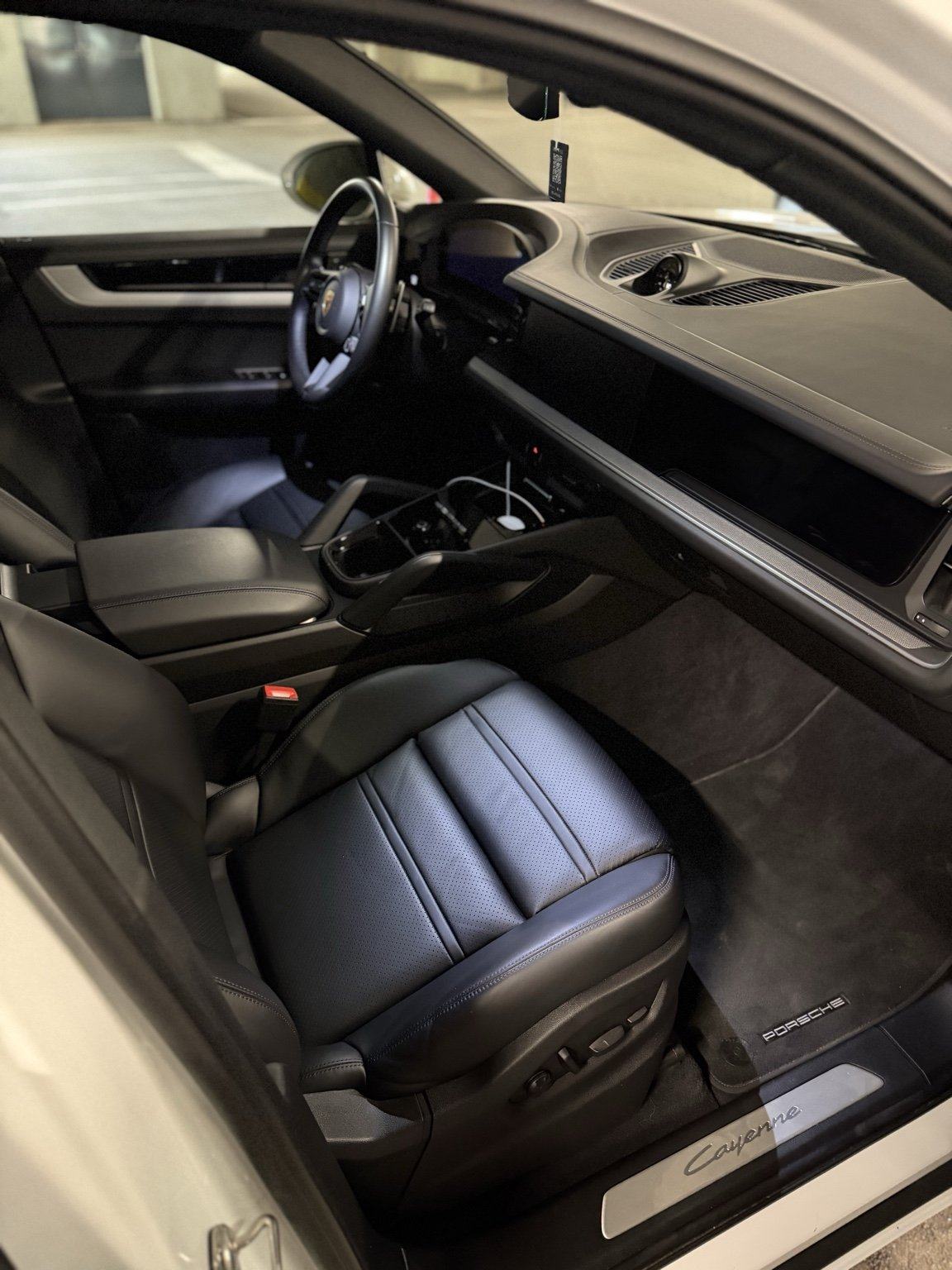 Porsche Cayenne E-Hybrid Coupe MY24, Porsche jamstvo, Akrapovic, PDV, fotografija 7