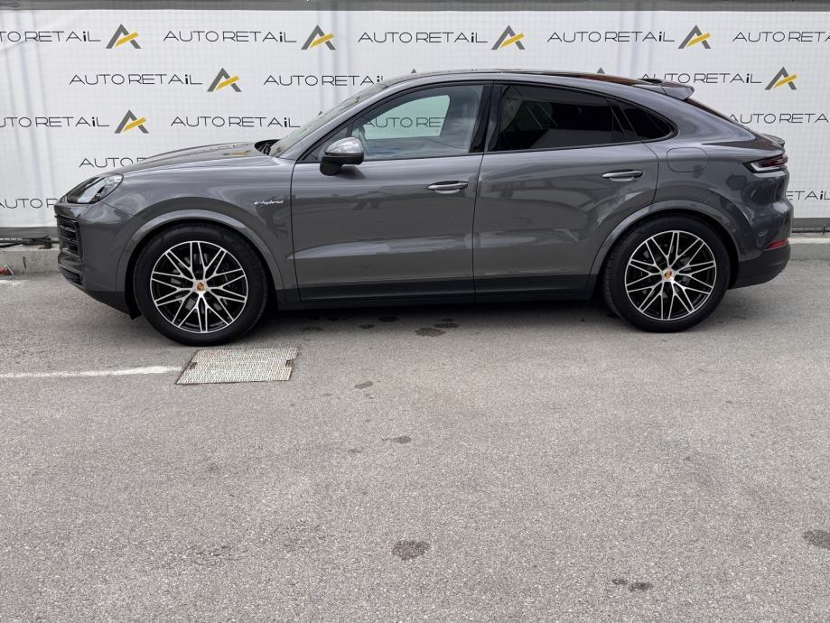 PORSCHE CAYENNE E - HYBRID COUPE ZRAČNI OVJES PANO BOSE 21" MATRIX, fotografija 3