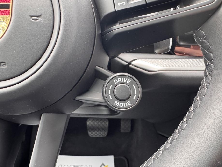 PORSCHE CAYENNE E - HYBRID COUPE ZRAČNI OVJES PANO BOSE 21" MATRIX, fotografija 16
